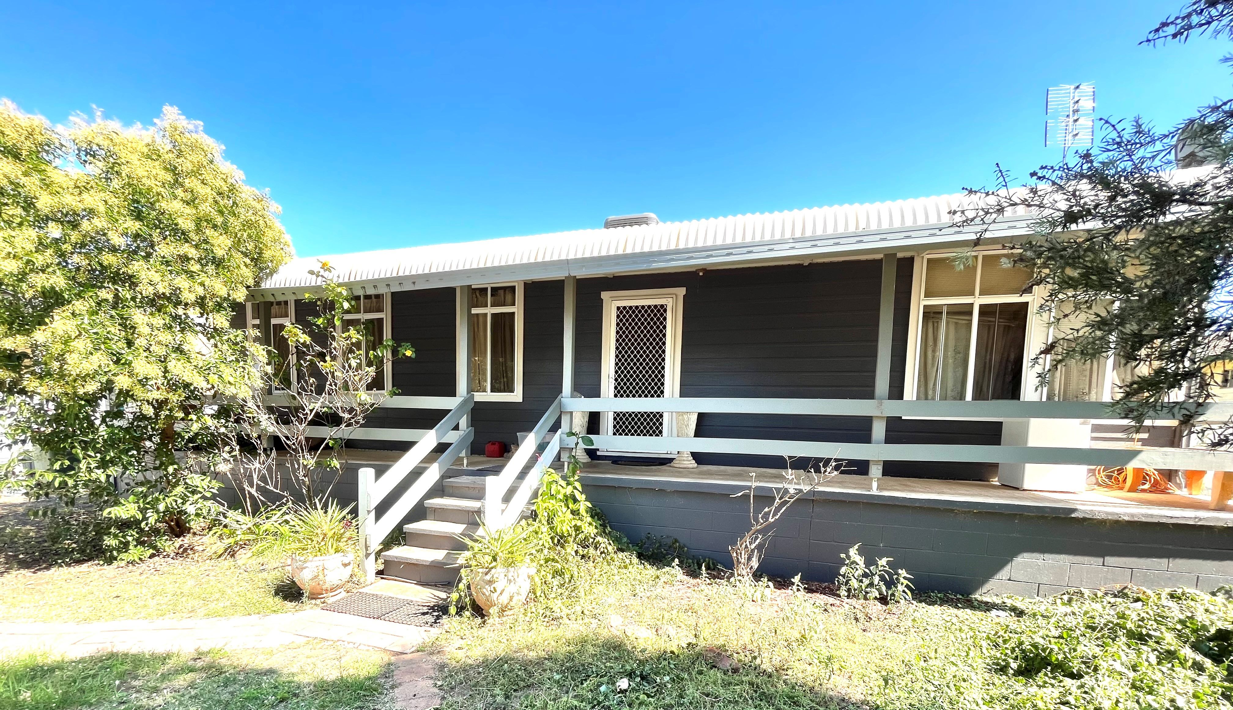 18 Farnell Street, Forbes NSW 2871