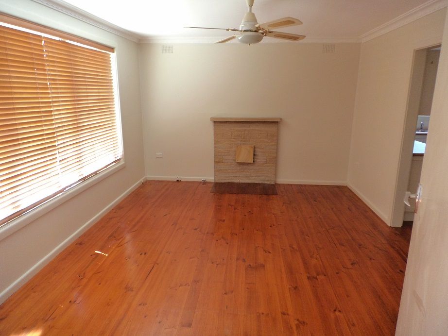 8 Garfield Avenue, Goulburn, NSW 2580