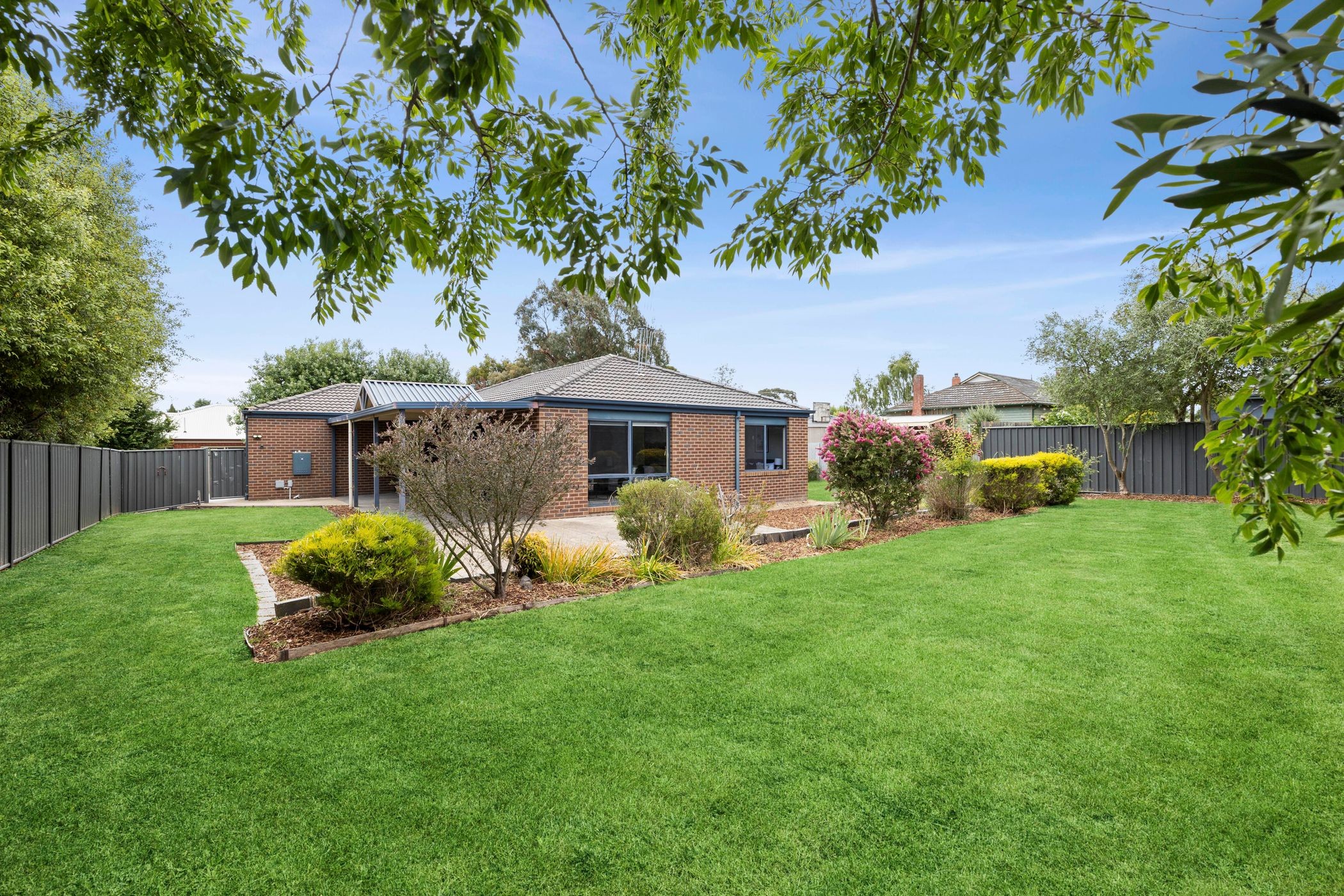 9 James Court, Kyneton, VIC 3444