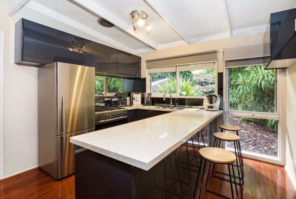 16 Laurie Avenue, Tecoma, VIC 3160