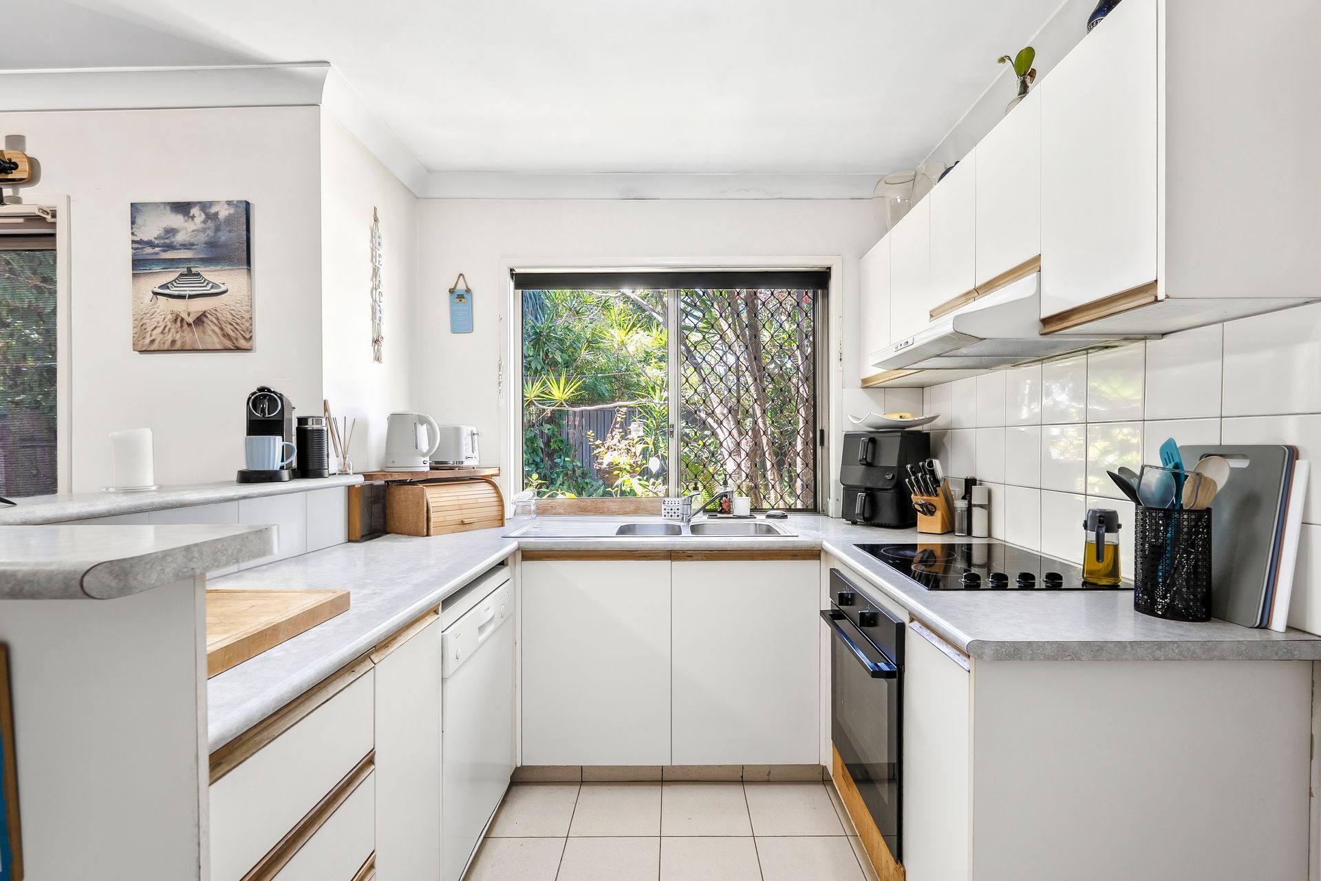 13/92 Guineas Creek Road — photo 4 of 21