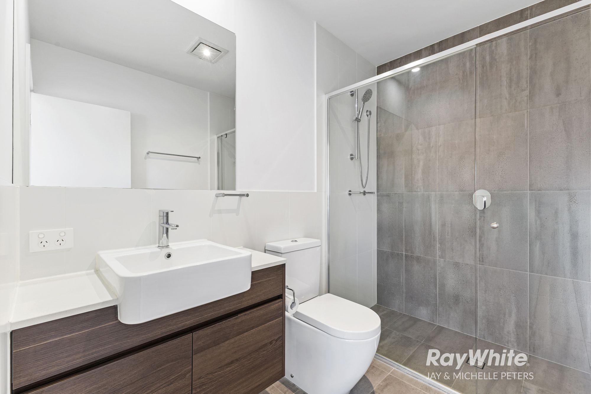 19 Tasmania Avenue — photo 12 of 26