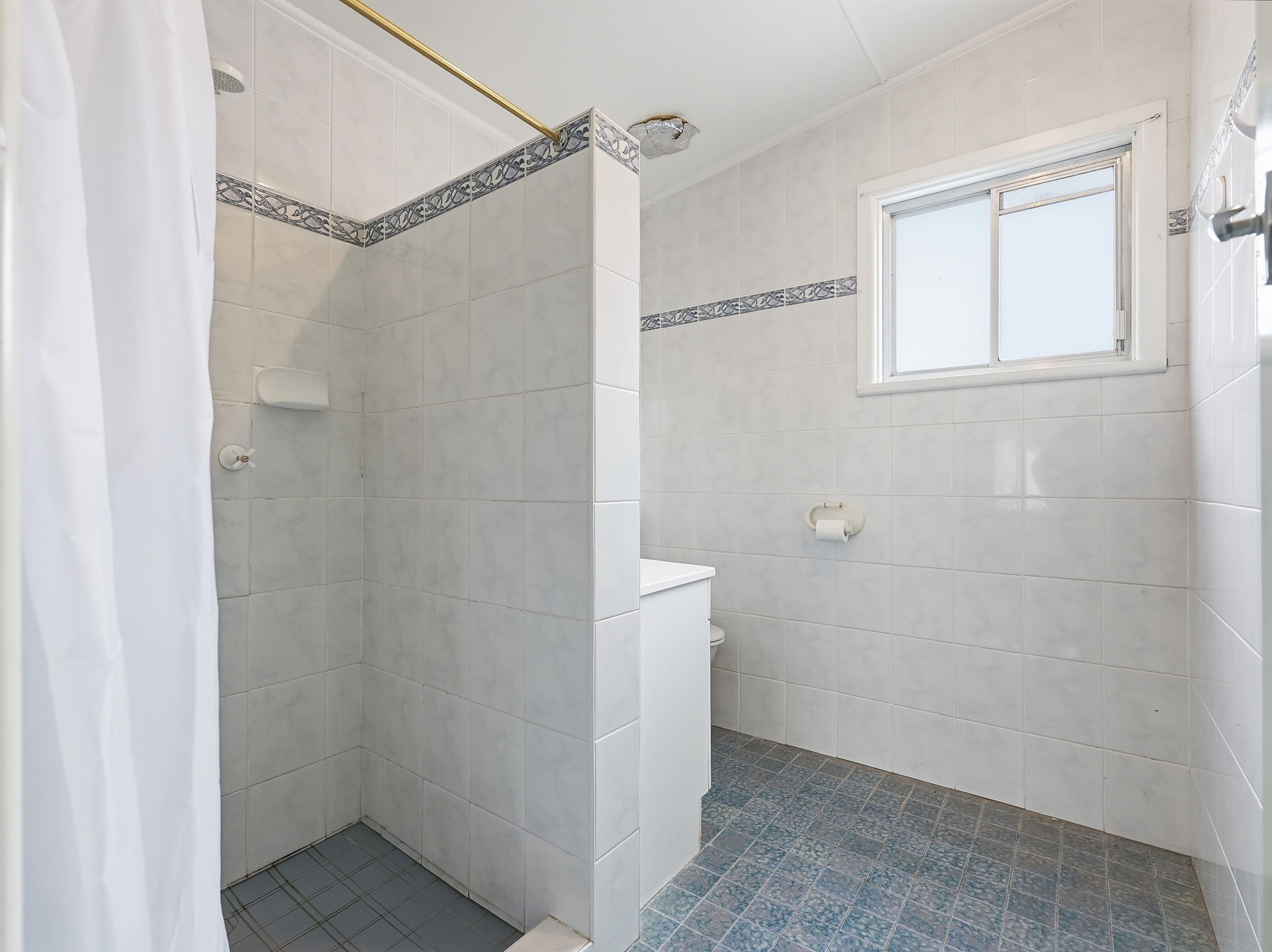11-13 Olive Street — photo 11 of 25