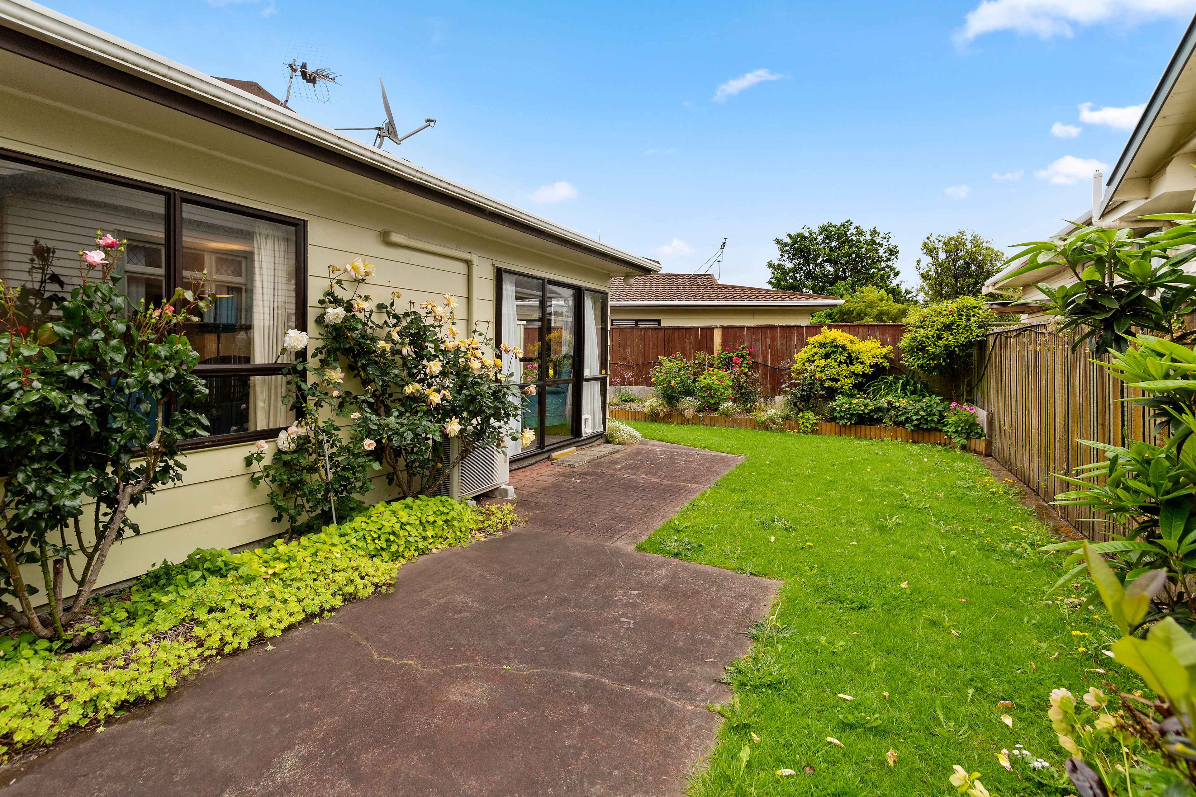 2/18 Hinemoa Street, Waiwhetu, Lower Hutt City