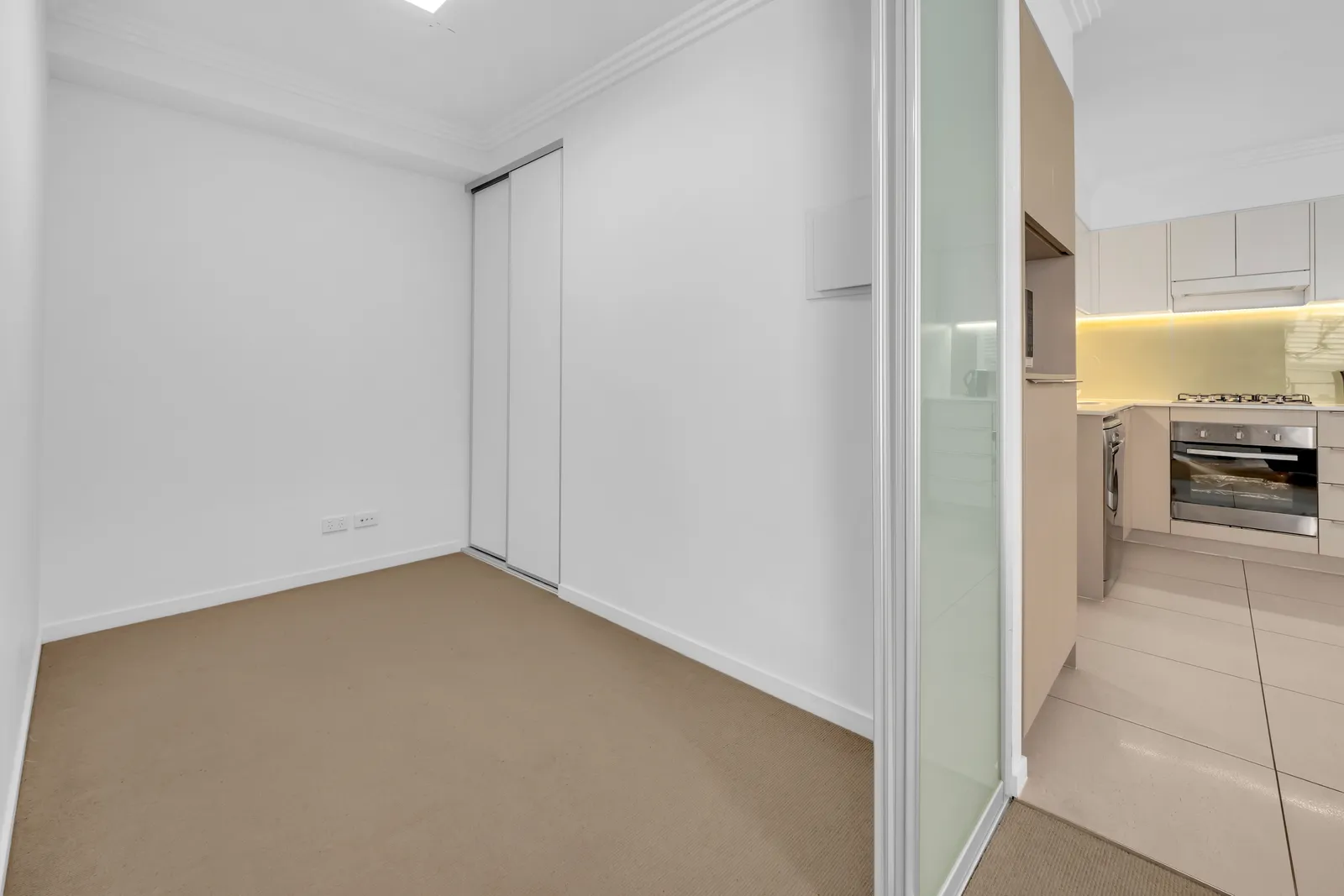 302/14 Merivale Street, South Brisbane
