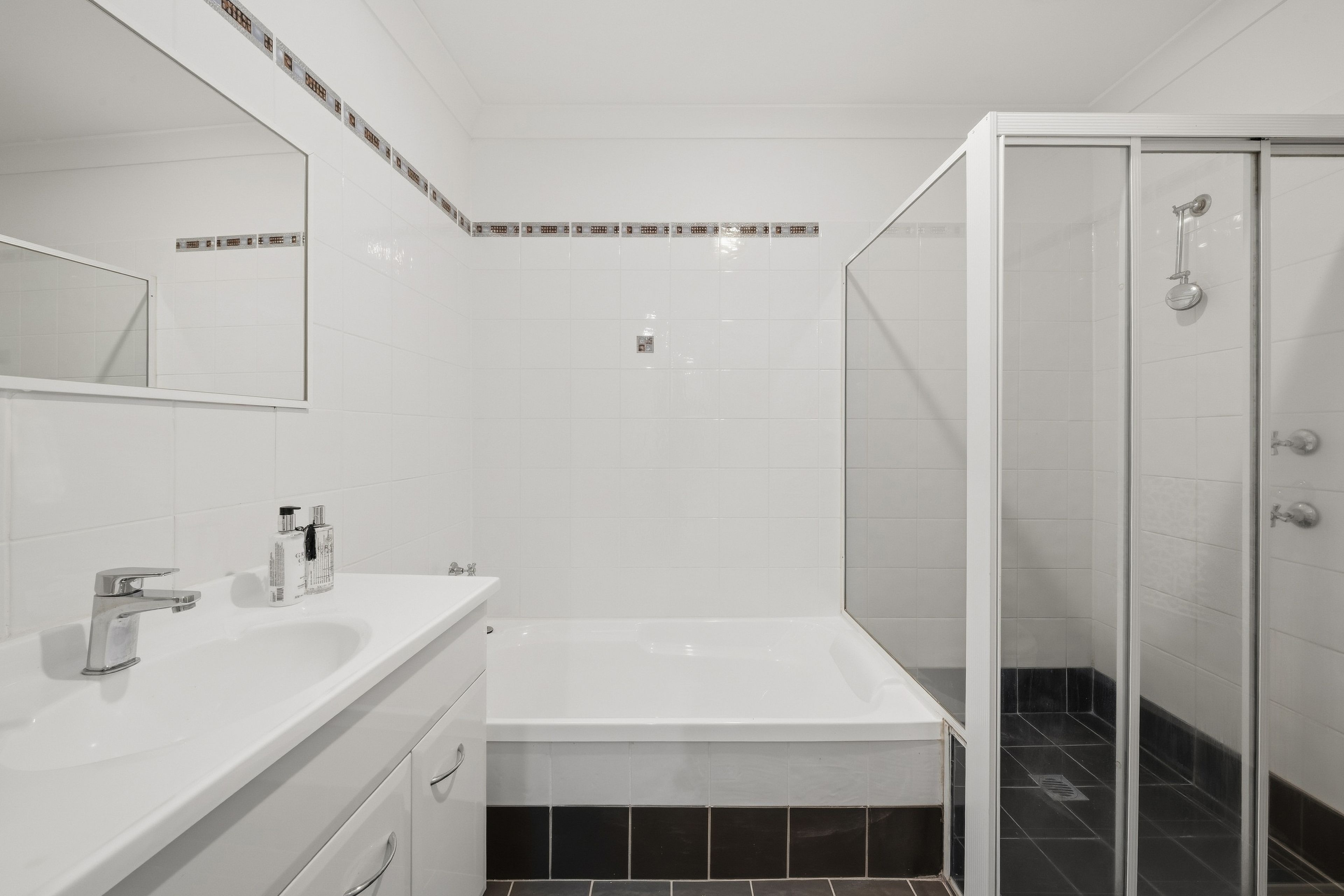 11/60 Boldrewood Street — photo 18 of 27