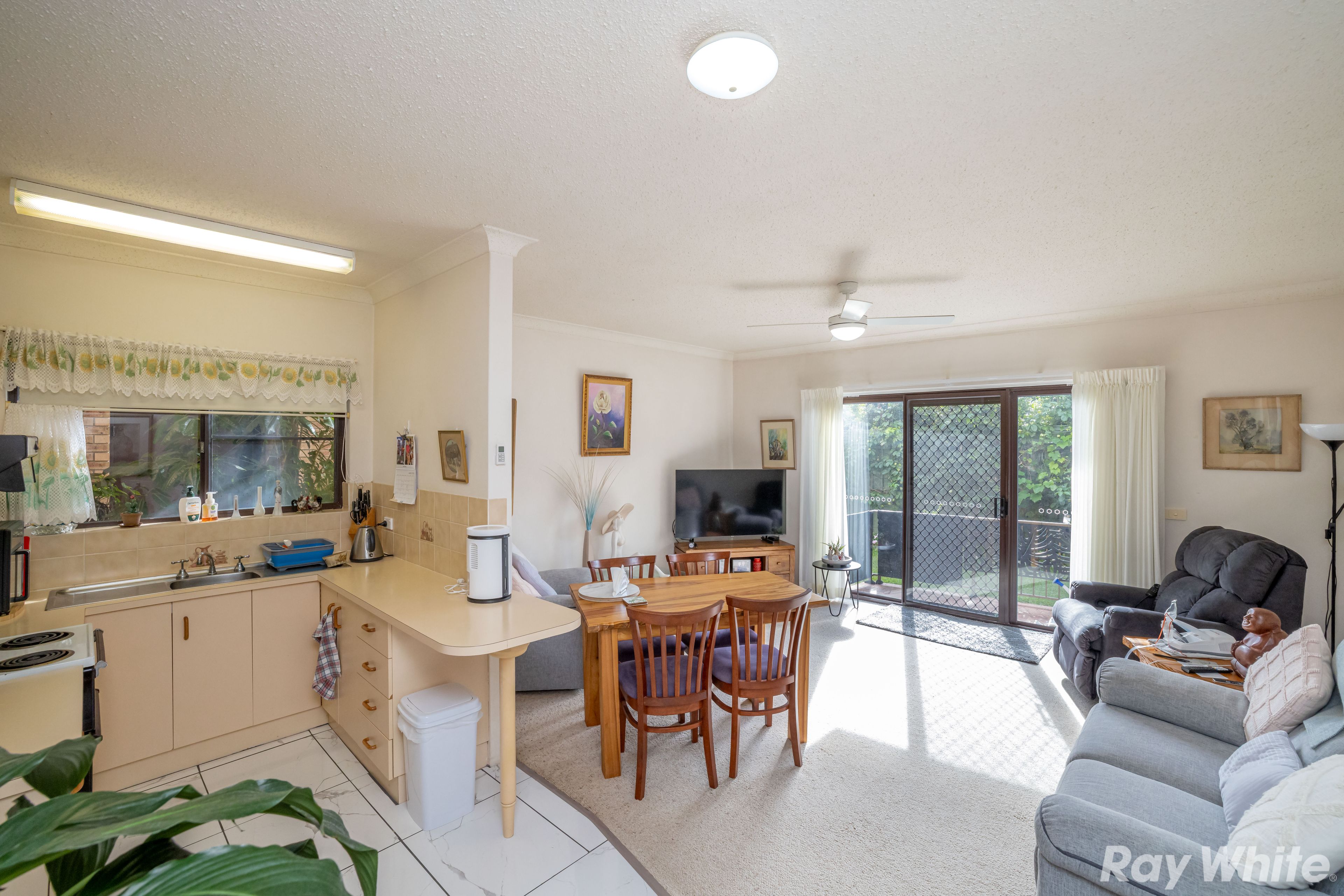 2/3-4 Pineview Close, Tuncurry, NSW 2428