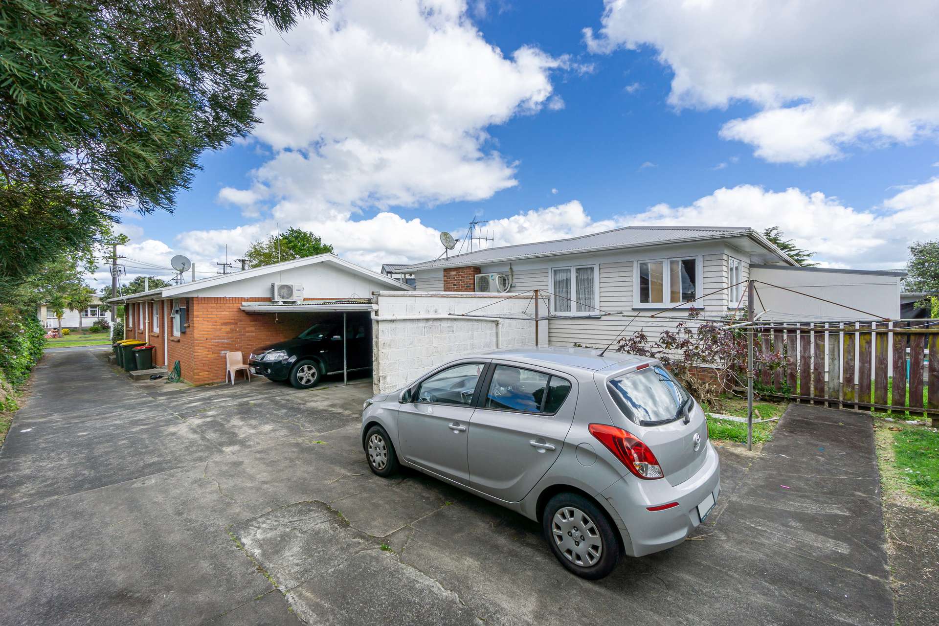 54 Tawa Crescent photo 7