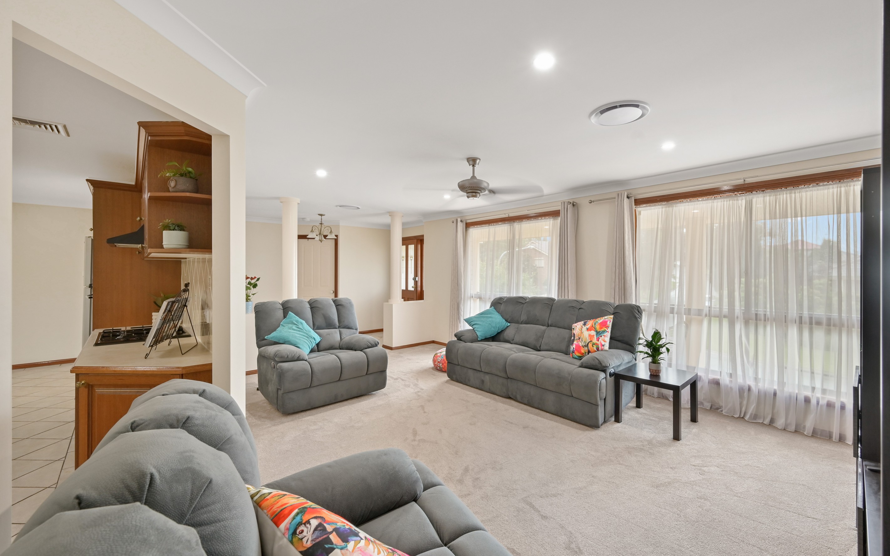 11 Boronia Avenue, Mount Annan, NSW 2567