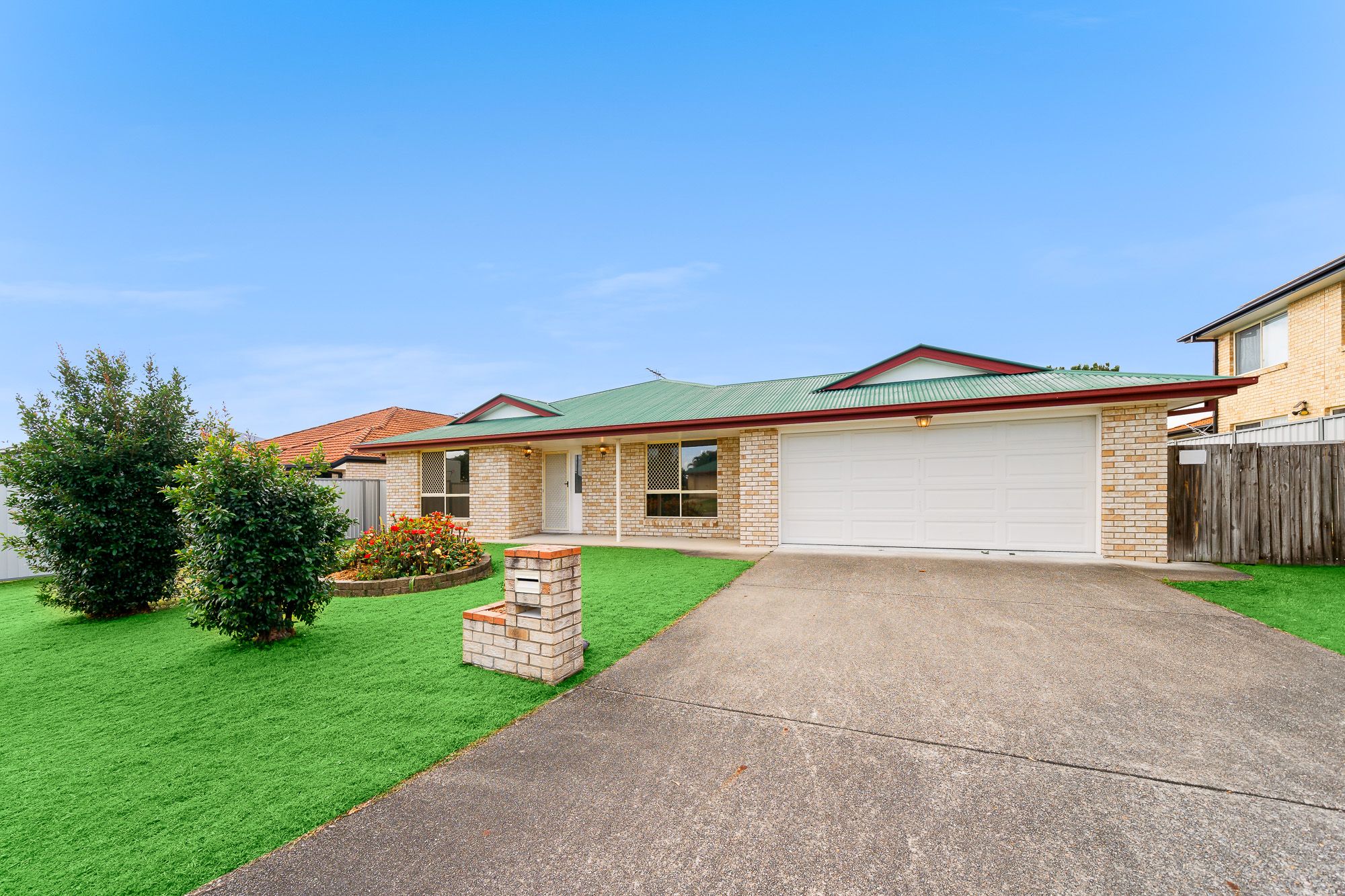 18 Leis Way, Regents Park, QLD 4118
