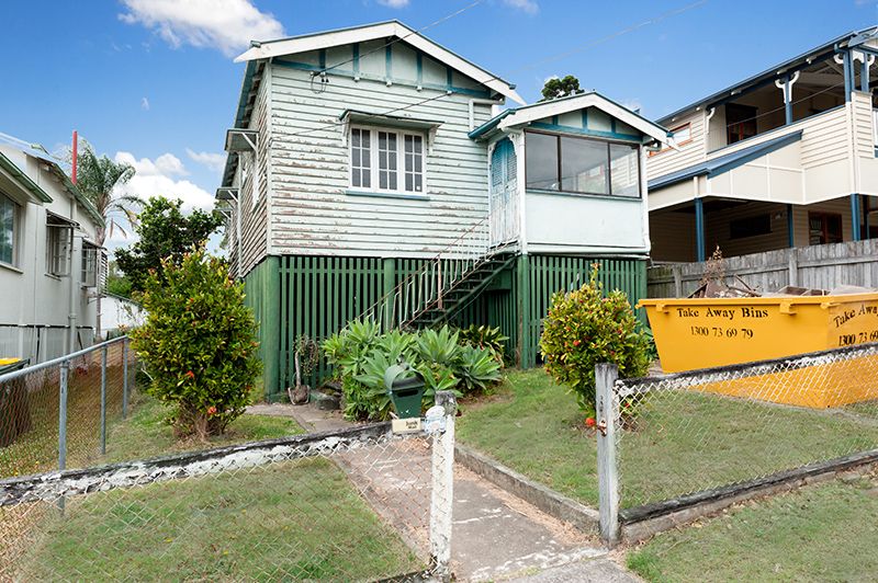 25 Hunter Street, GREENSLOPES QLD 4120