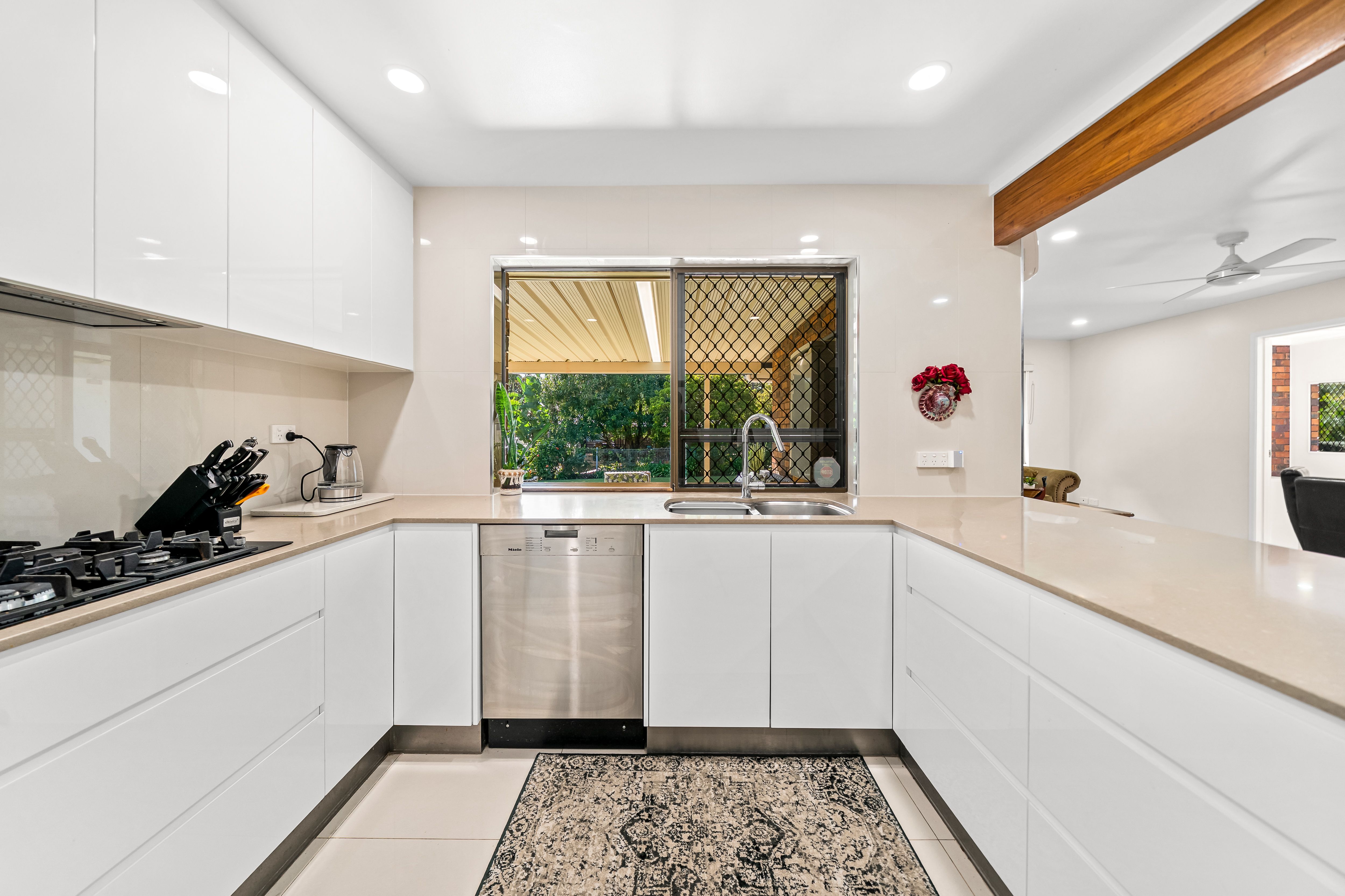 4 Wendy Court — photo 15 of 21