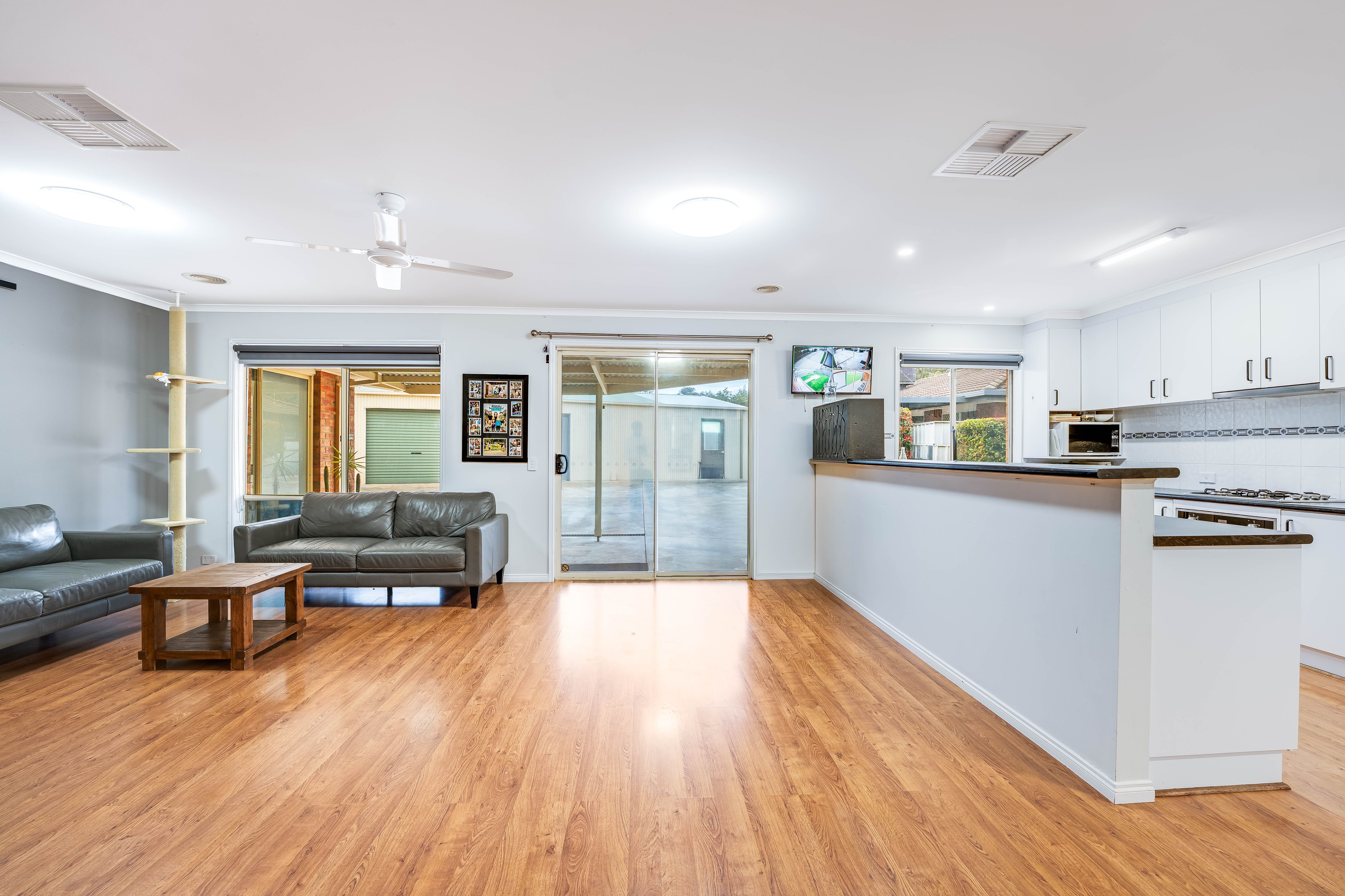 585 Kemp Street — photo 8 of 30