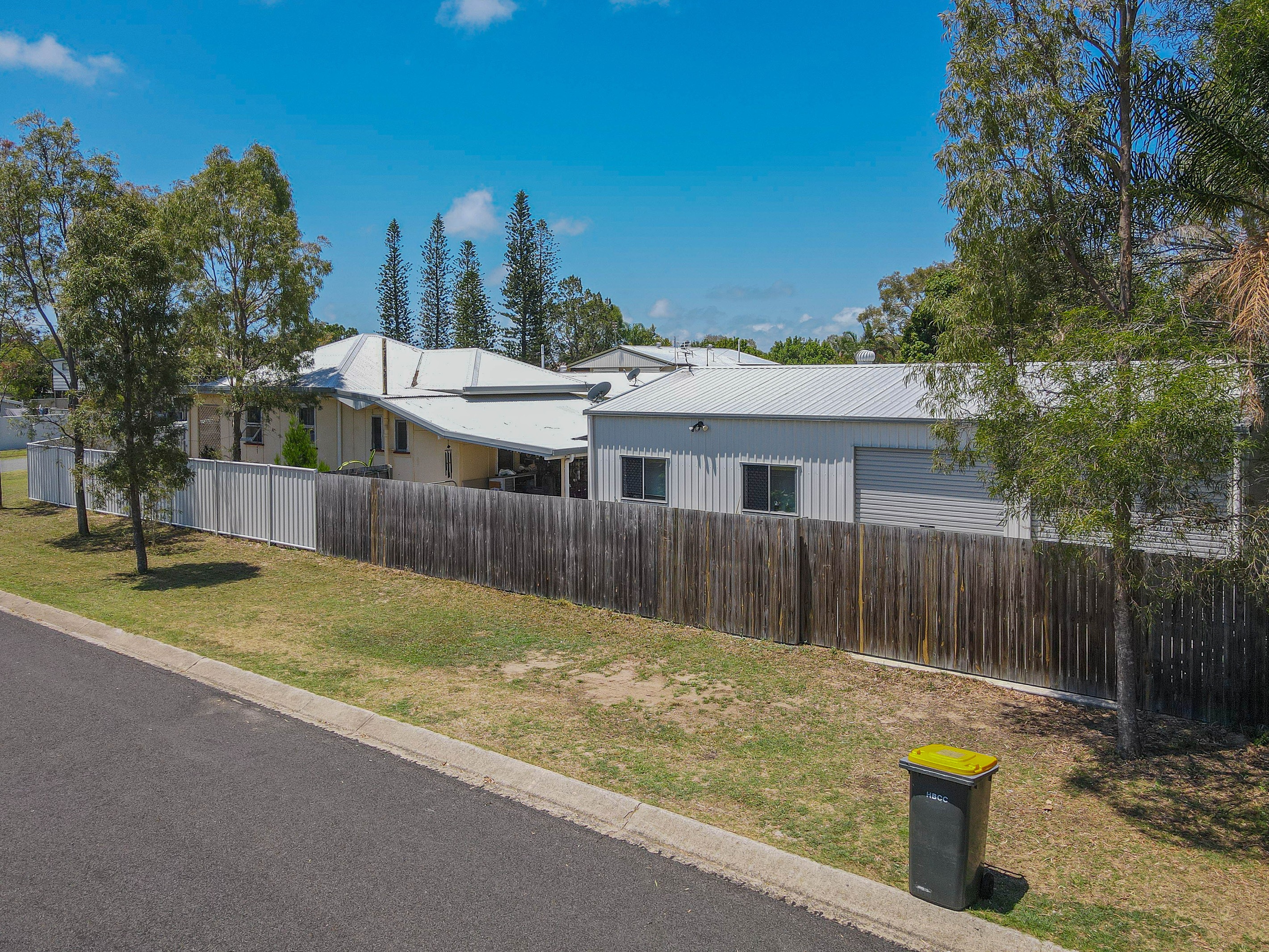 25 Cunningham, Torquay, QLD 4655