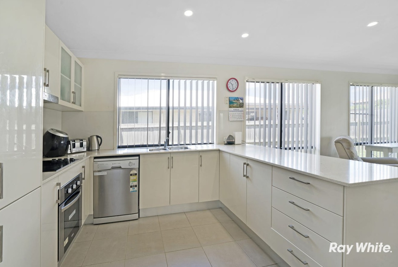 10 Voyager Street, Marsden, QLD 4132