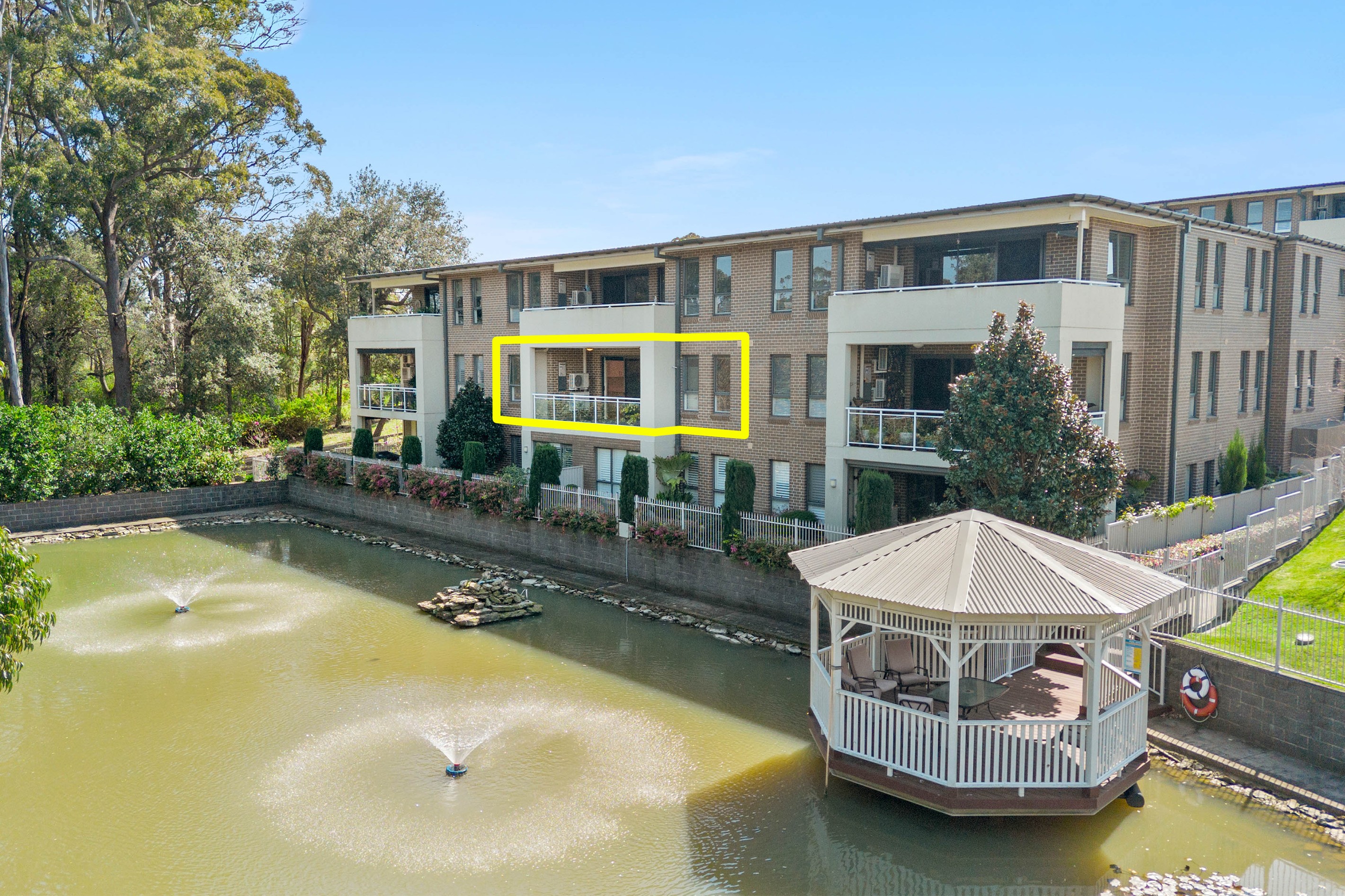 64/28 Rosebank Avenue, Dural, NSW 2158