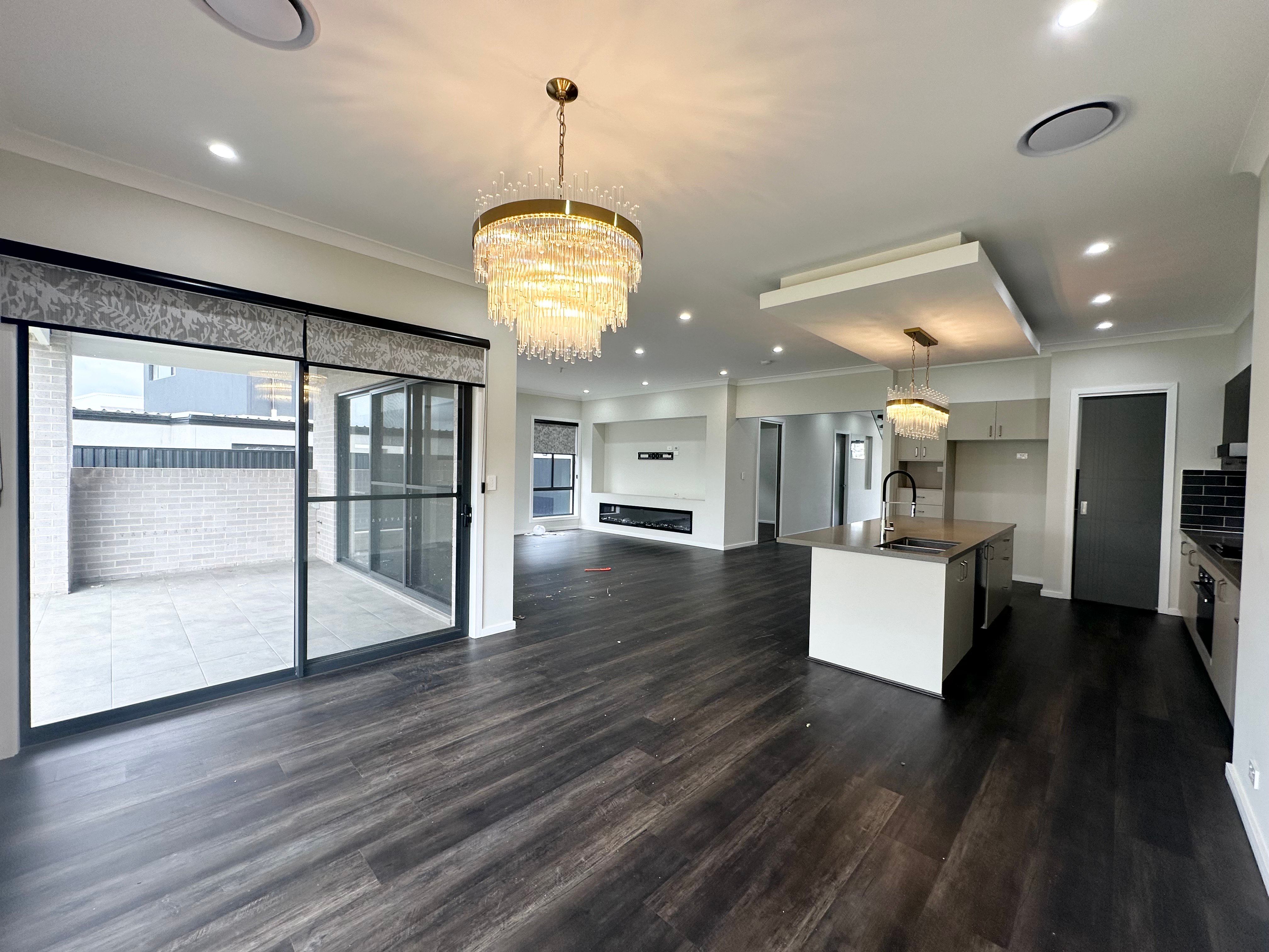 16 Gloaming Street, Menangle Park, NSW 2563