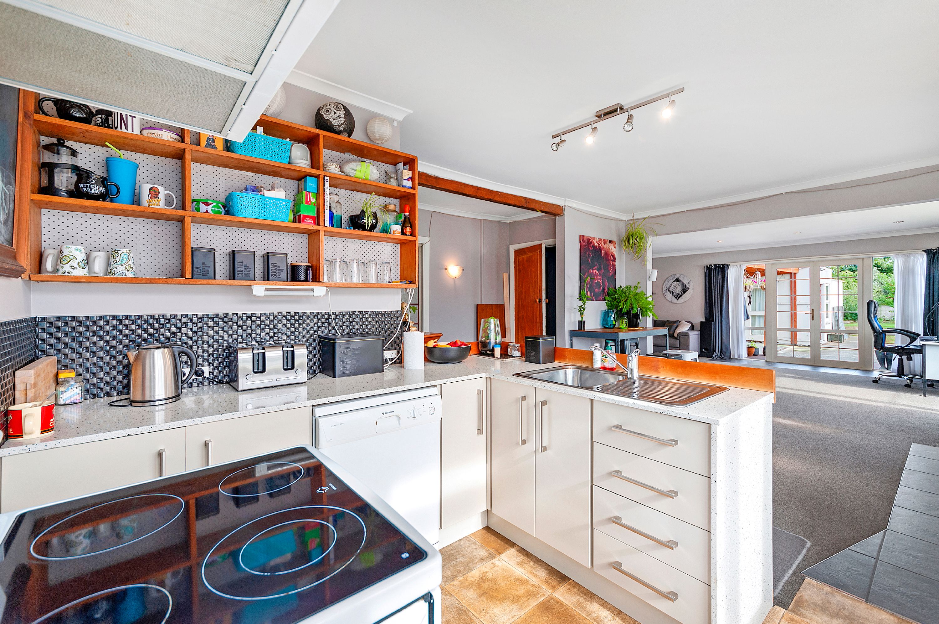 317 Wainoni Road, Avondale, Christchurch City