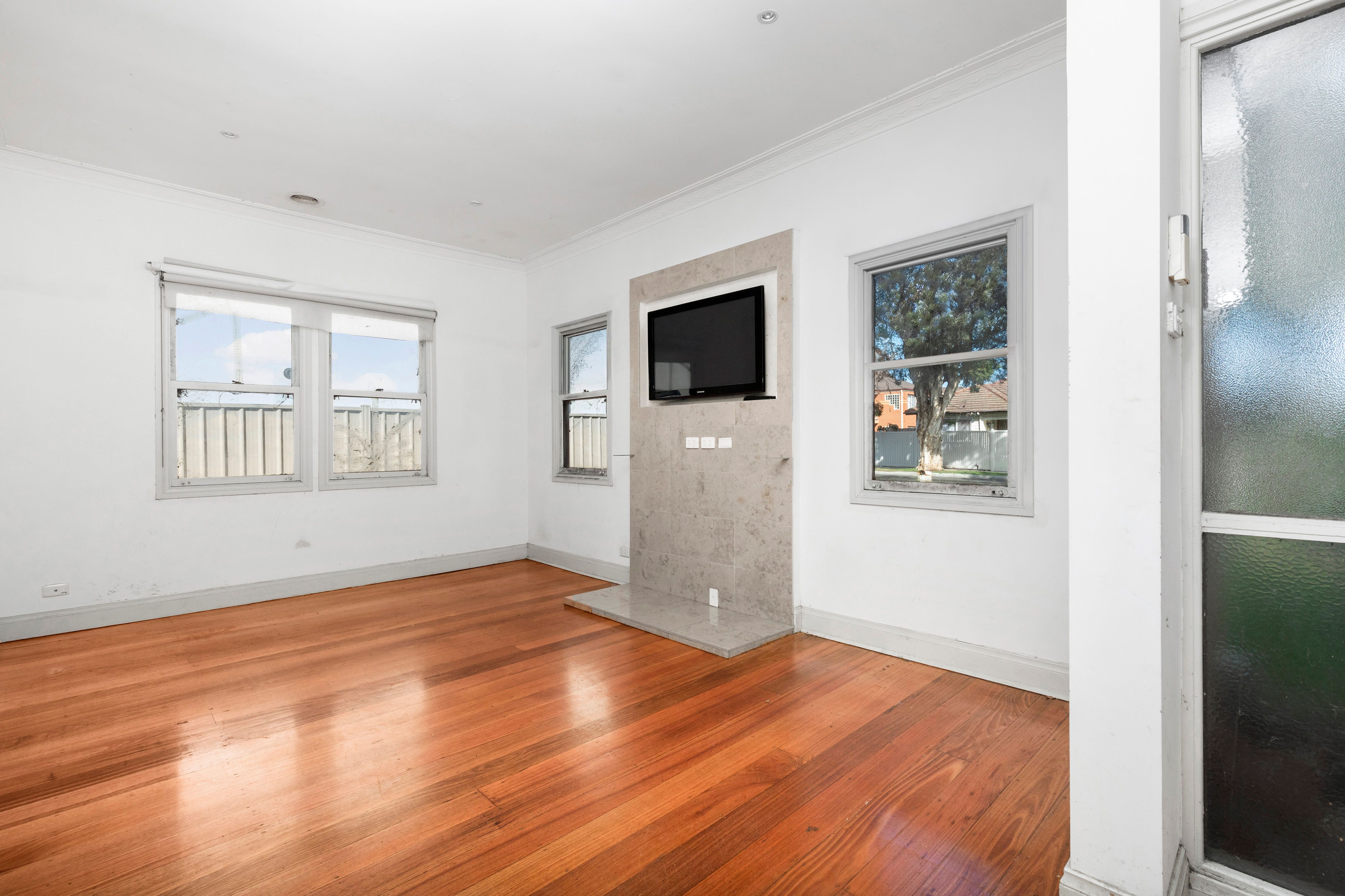 4 Wyalong Street — photo 3 of 14