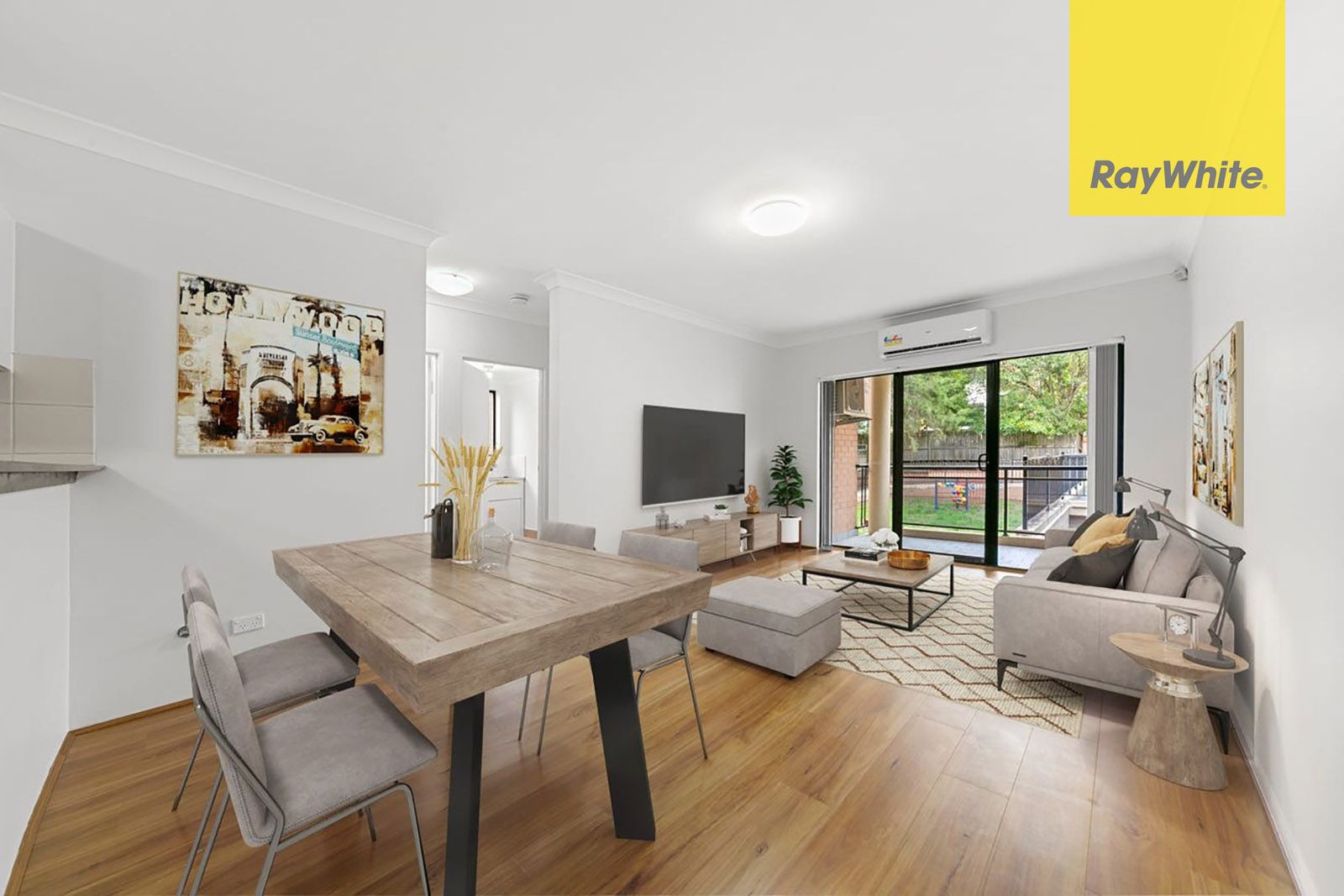 18/8-12 Alexandra Avenue — photo 3 of 6
