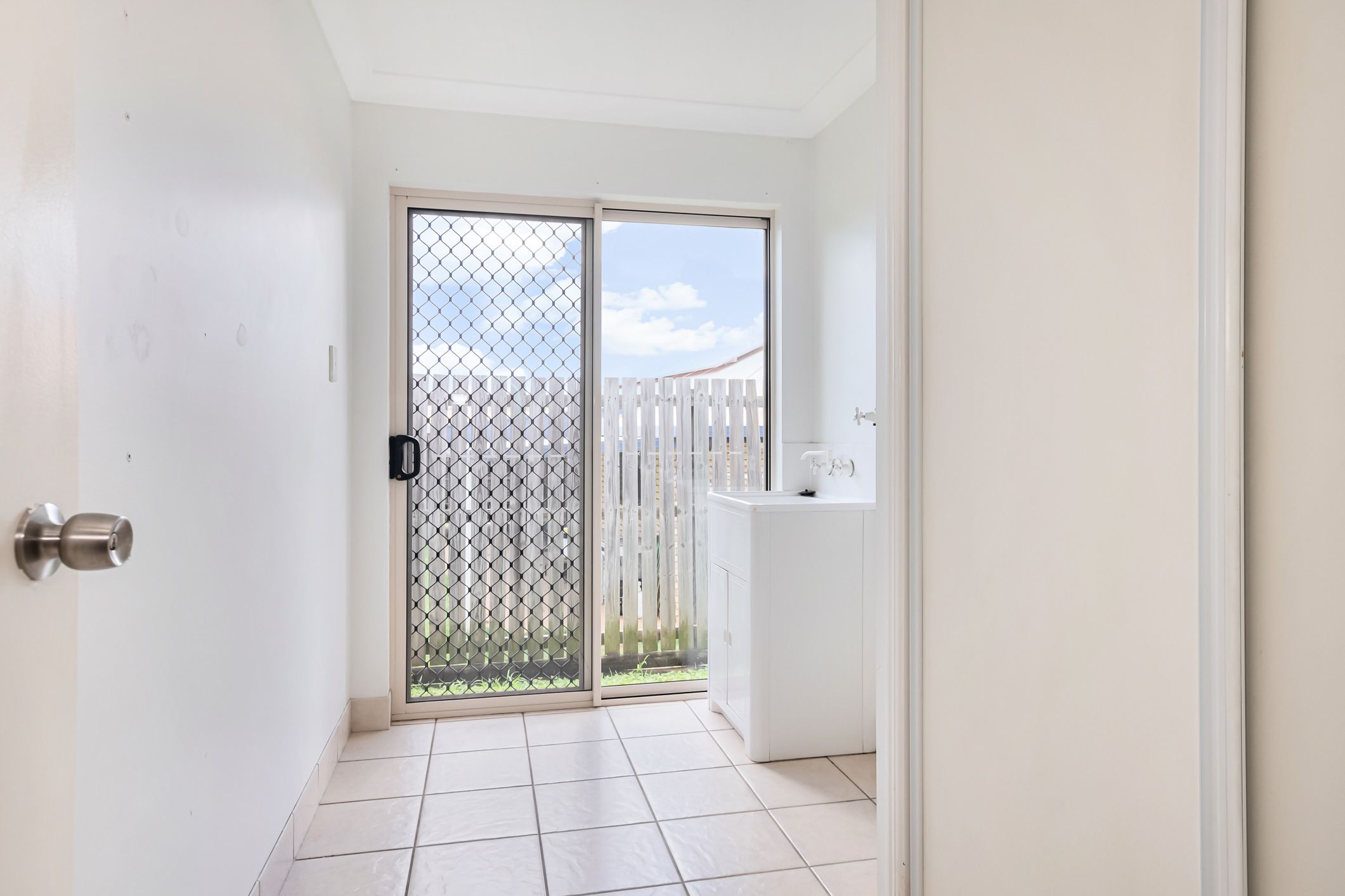 42 Emmadale Drive — photo 18 of 21
