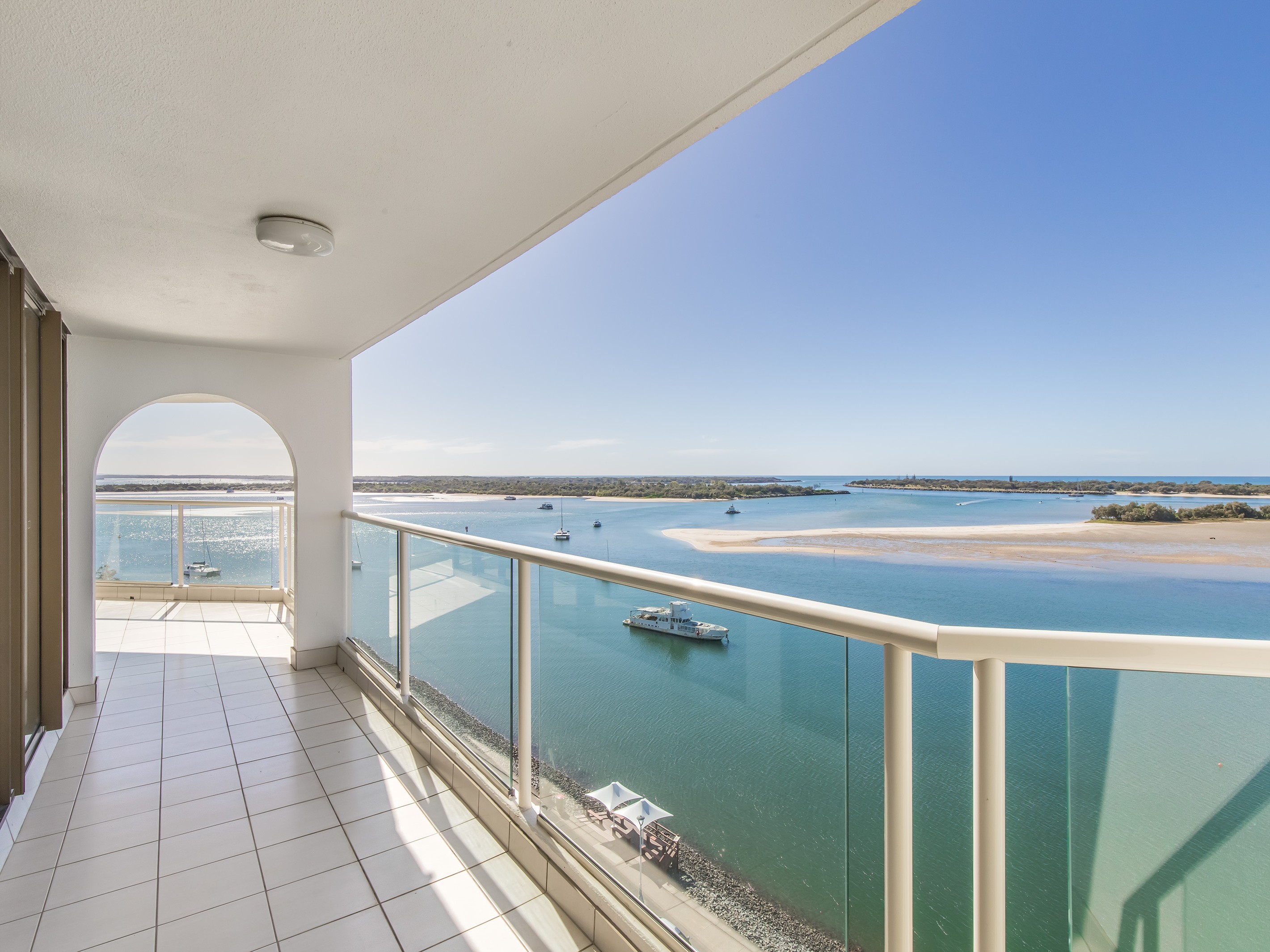 28/318 Marine Parade, Labrador, QLD 4215