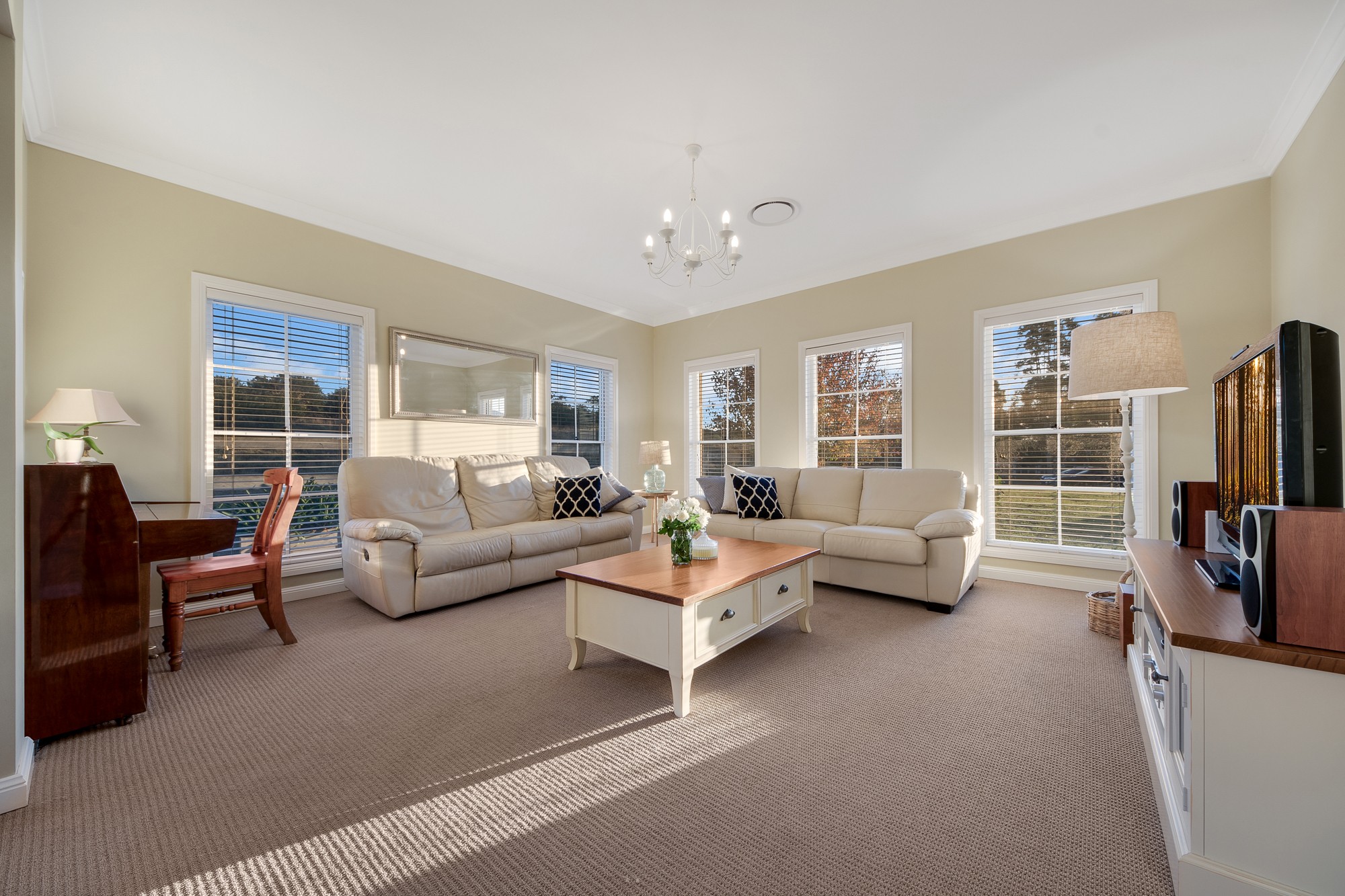 Kirkham, NSW 2570