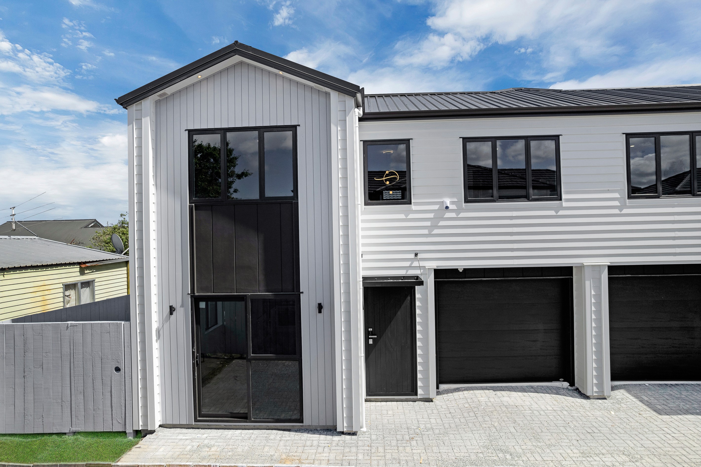 8D Gardiner Grove, Mangere East, Manukau City