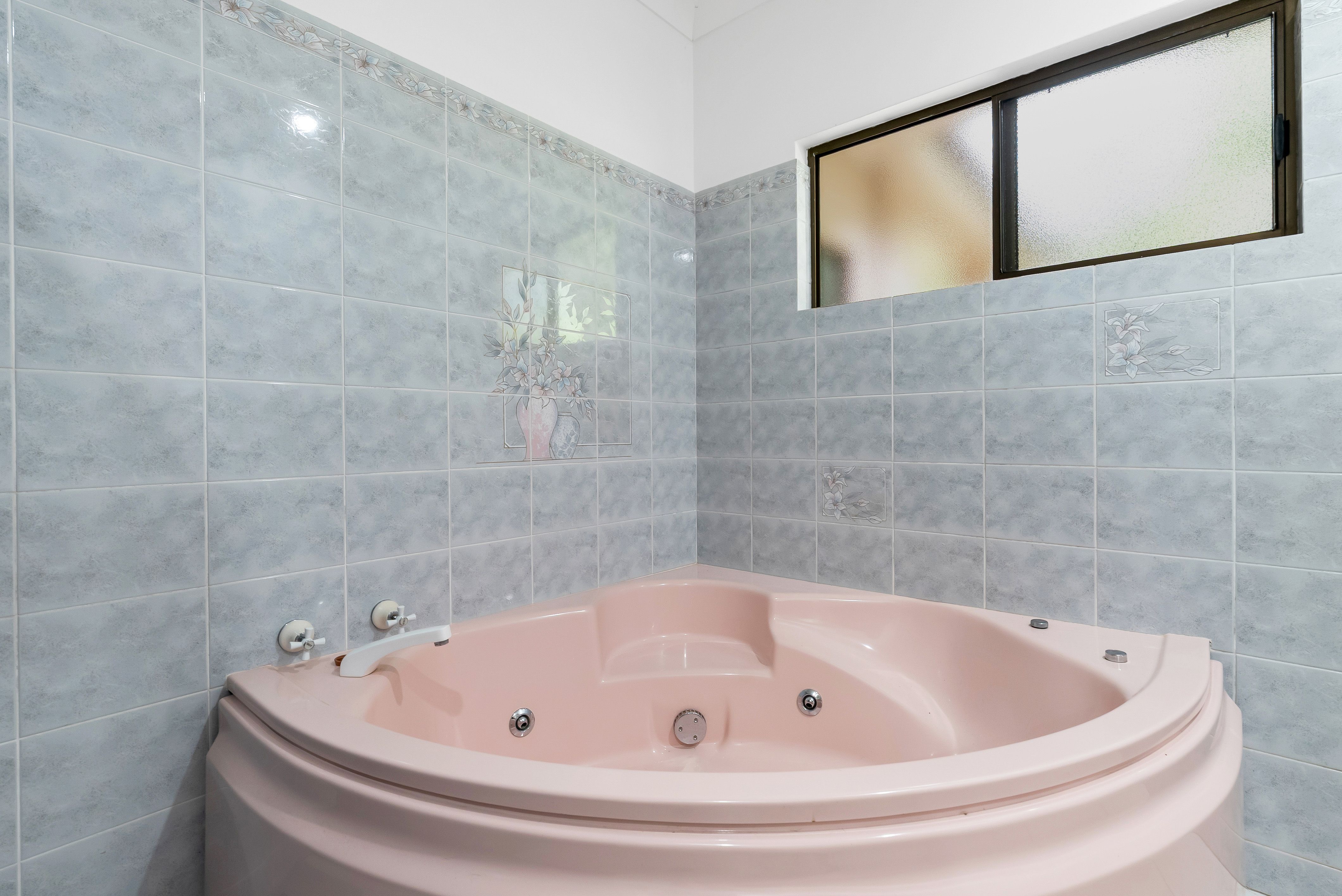 11 Andrews Road — photo 13 of 30