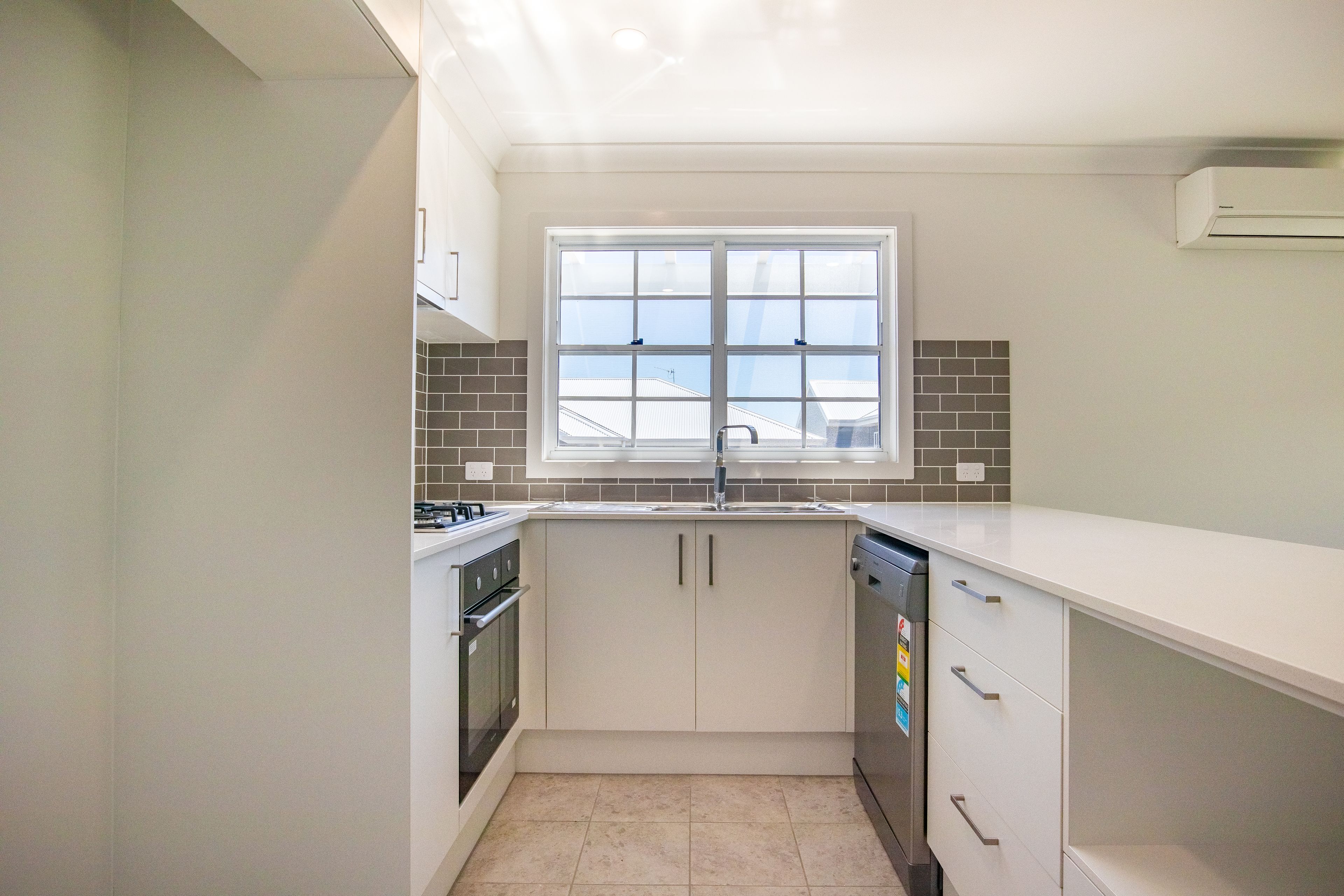 12 Lark Street, Elermore Vale, NSW 2287