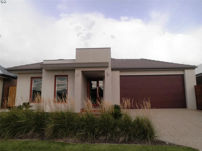 19 Reflections Boulevard, Tarneit, VIC 3029
