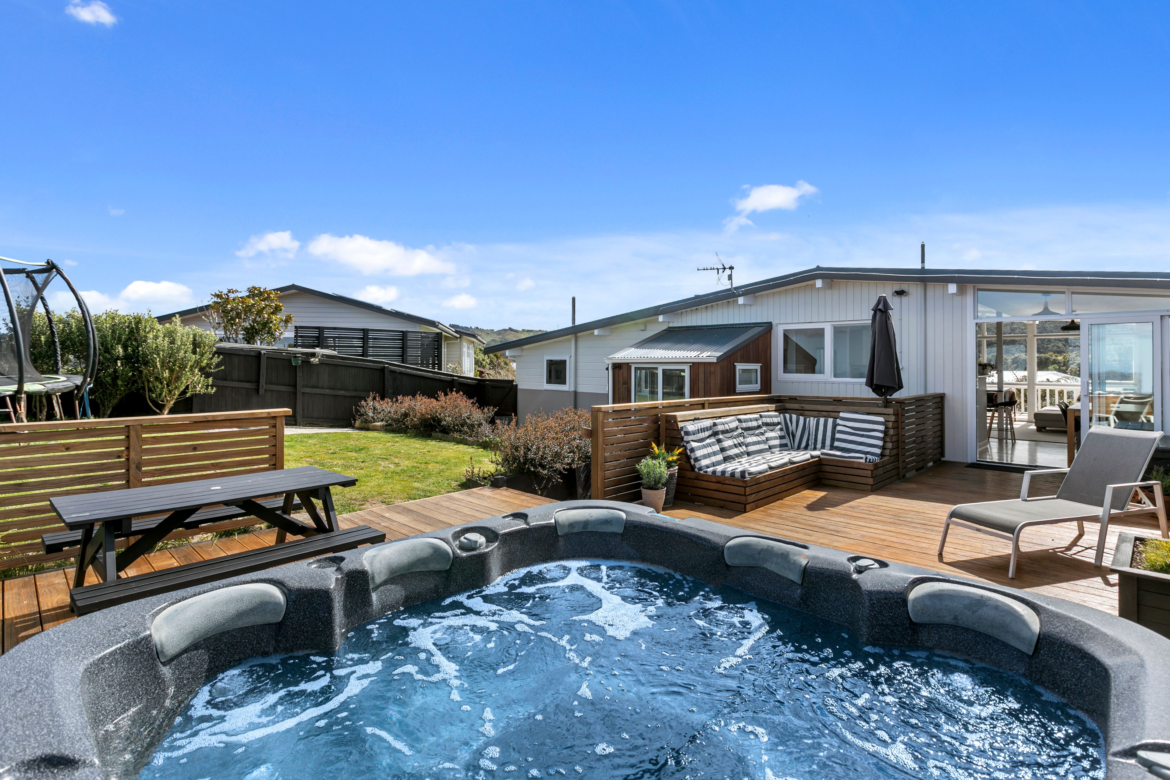 12 Wattle Grove, Maungaraki, Lower Hutt City
