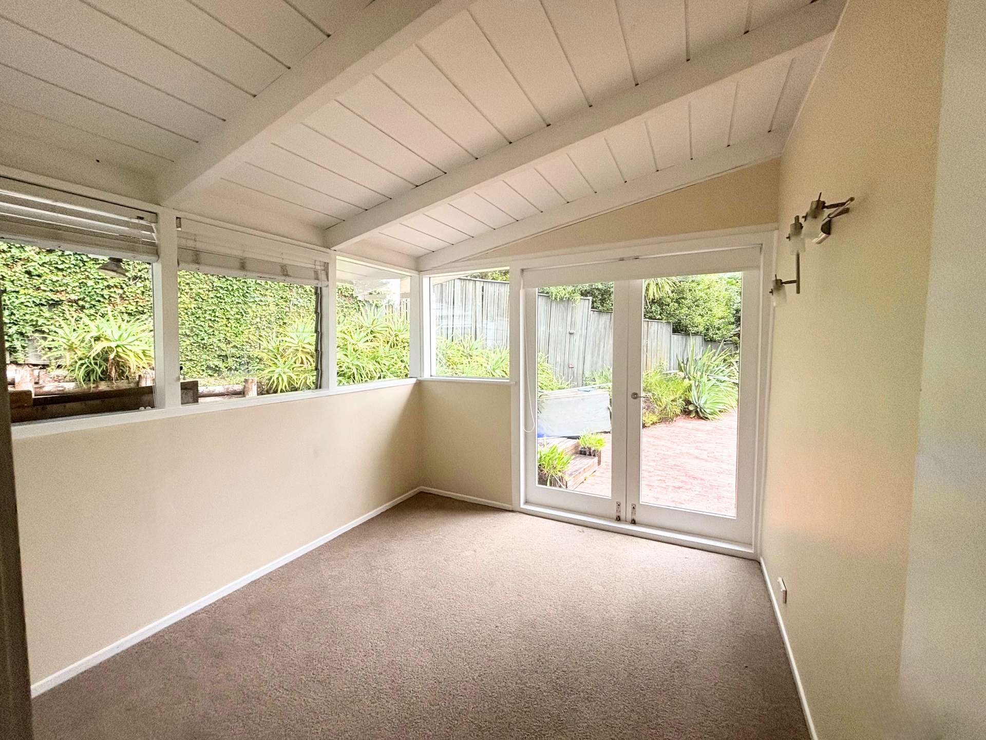 263B Titirangi Road photo 9