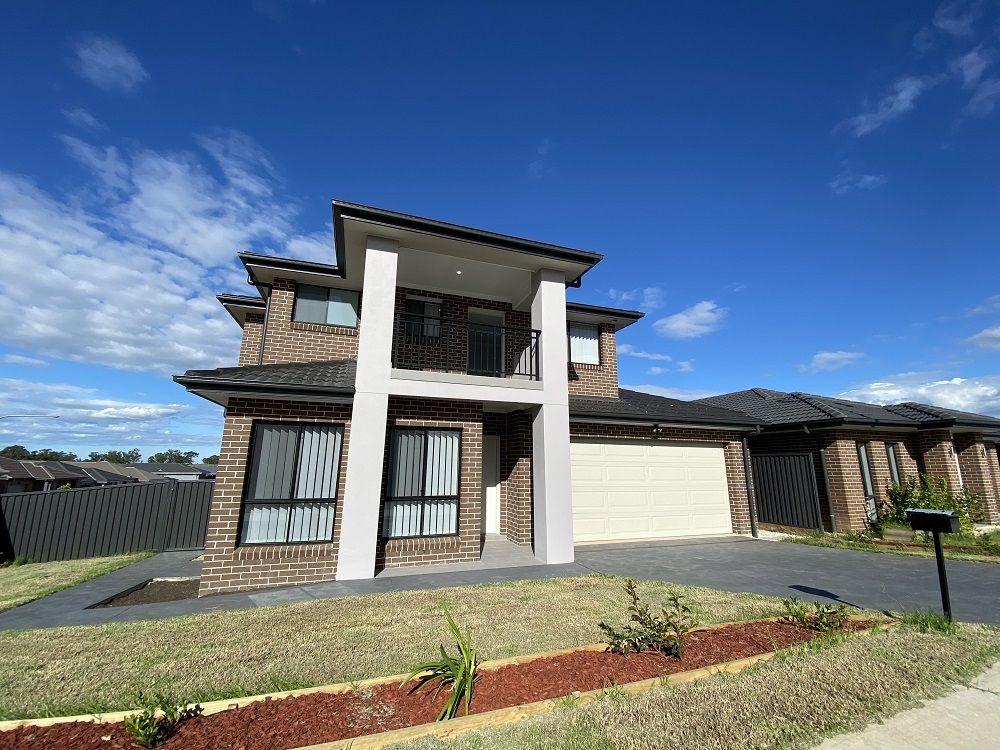 202 Village Circuit, Gregory Hills, NSW 2557