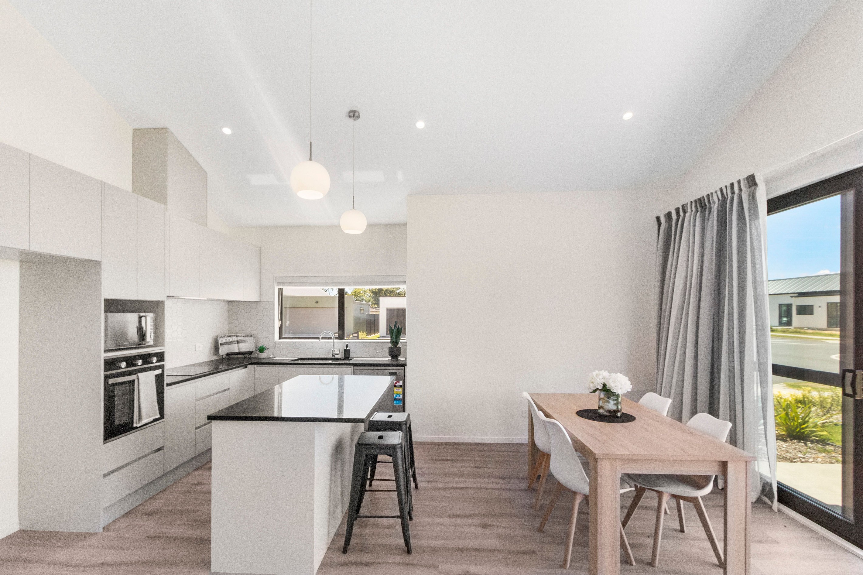 27 Ferndale Road, Kawakawa Bay, Manukau City