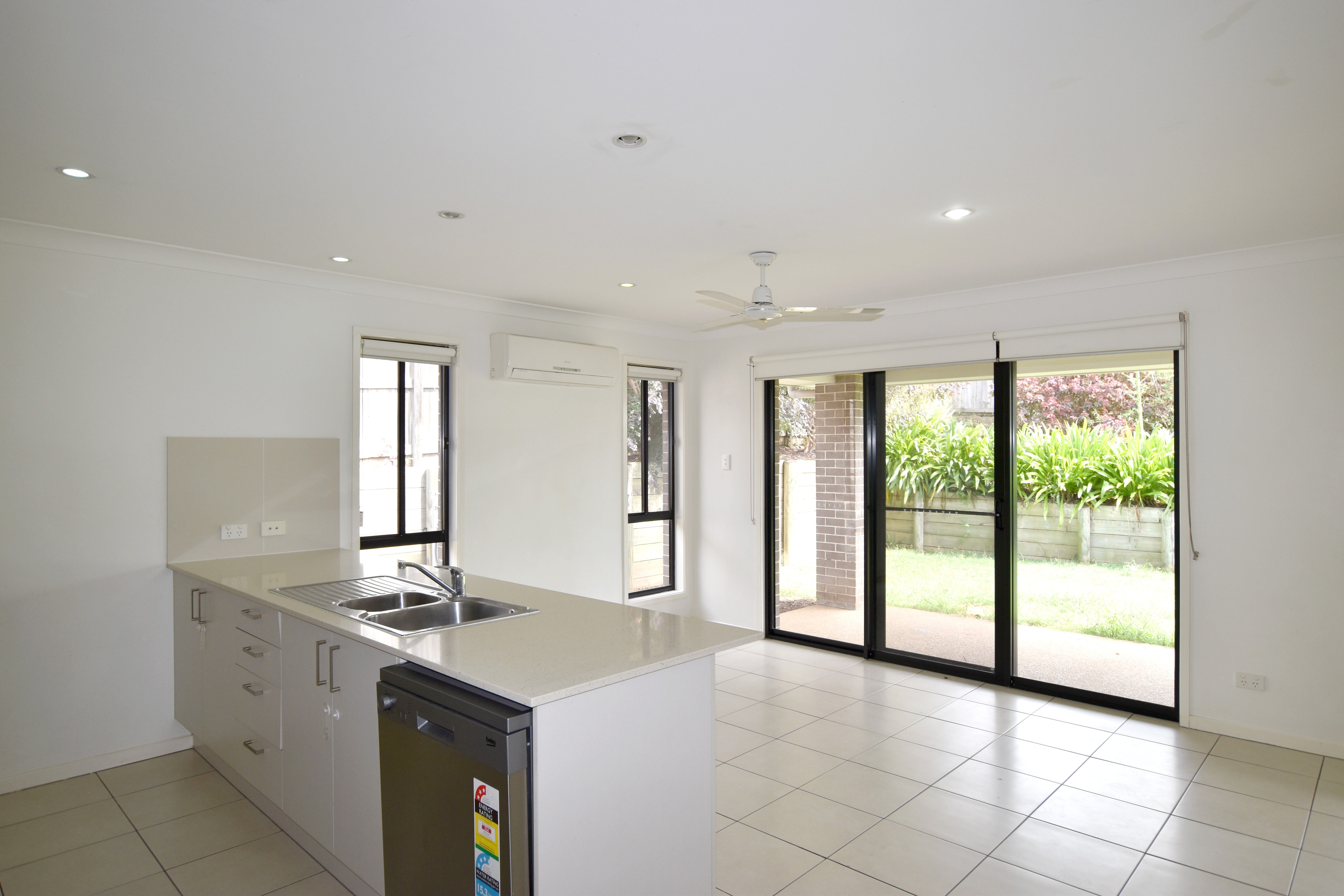 12 Kennedy Close, Glen Eden, QLD 4680
