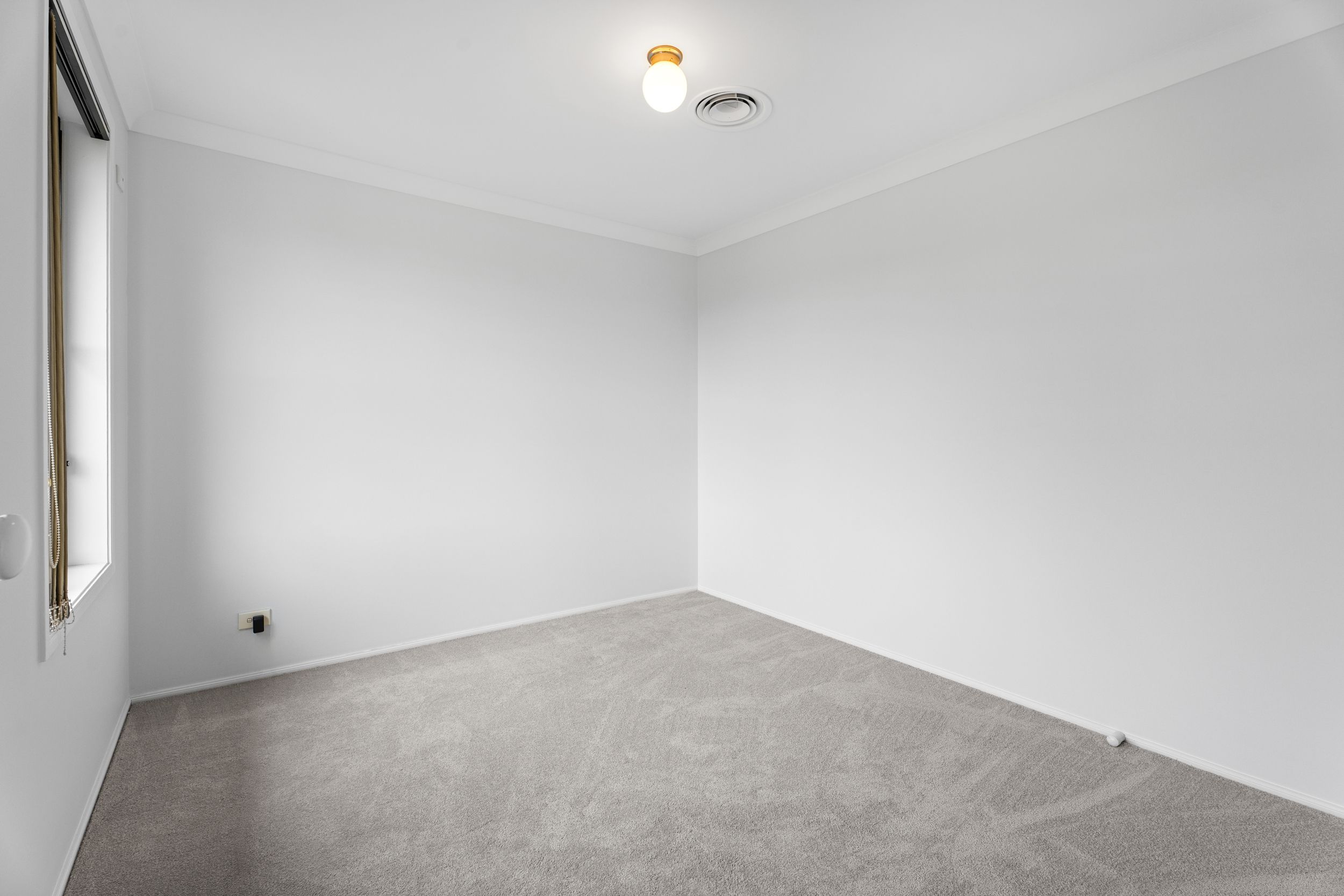 61 Kukundi Drive, Glenmore Park, NSW