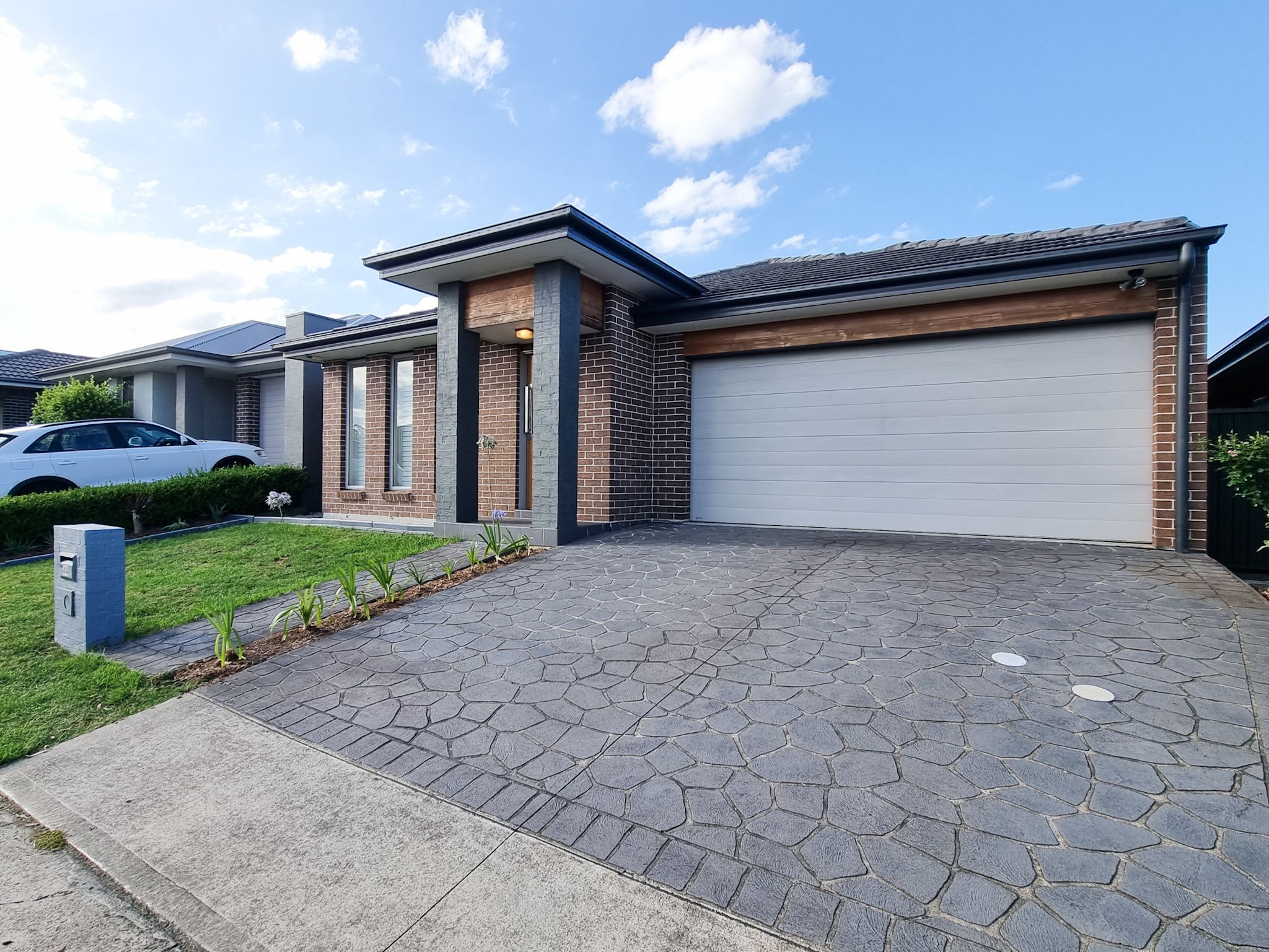 44 Montague Drive, JORDAN SPRINGS, NSW 2747