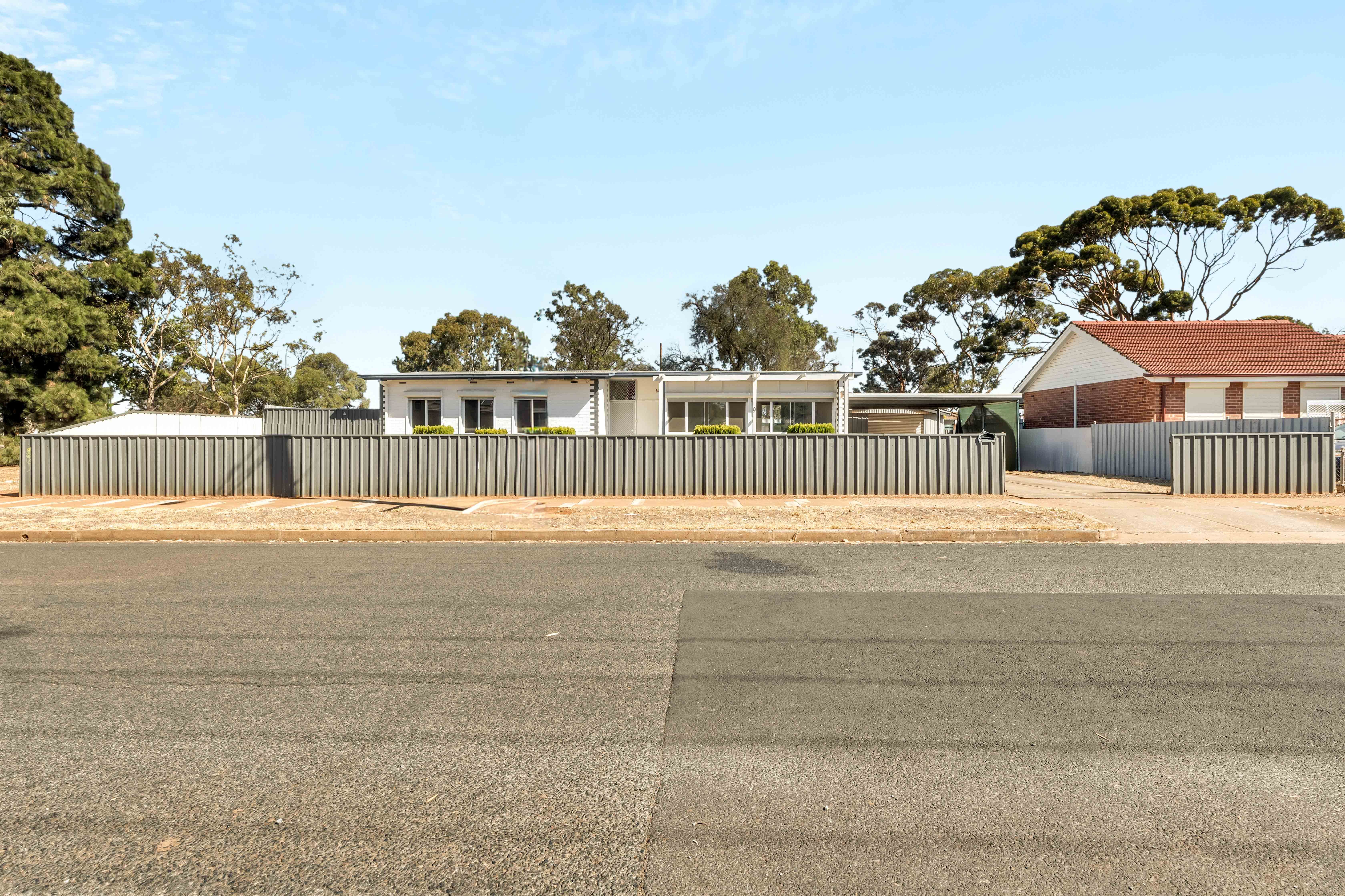 9 Stapleton Street — photo 3 of 19