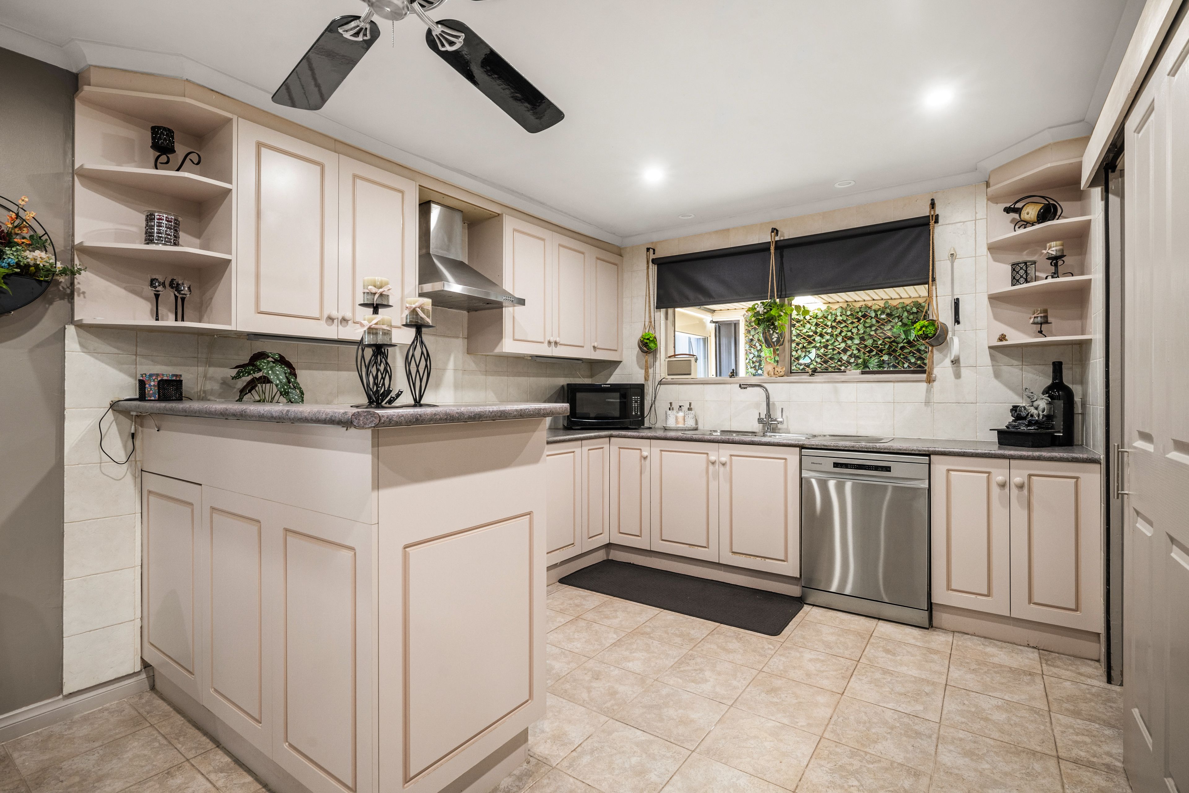 1 Tracy Avenue — photo 10 of 30
