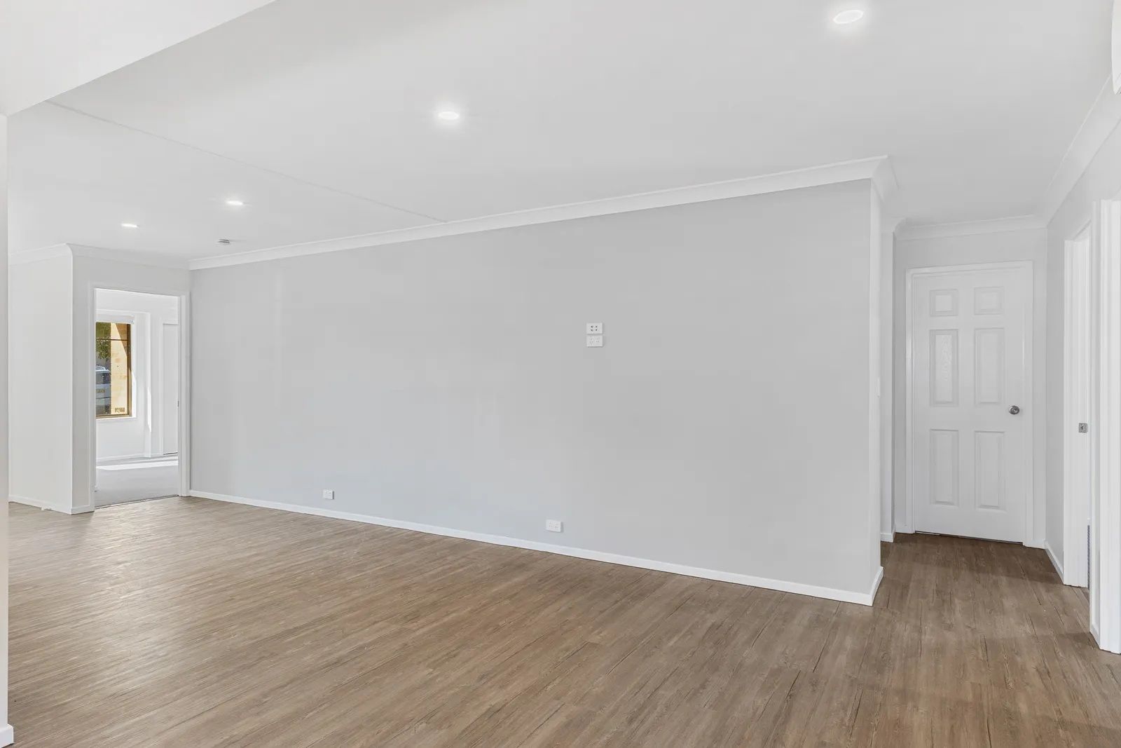 15 Rubicon Crescent — photo 12 of 14