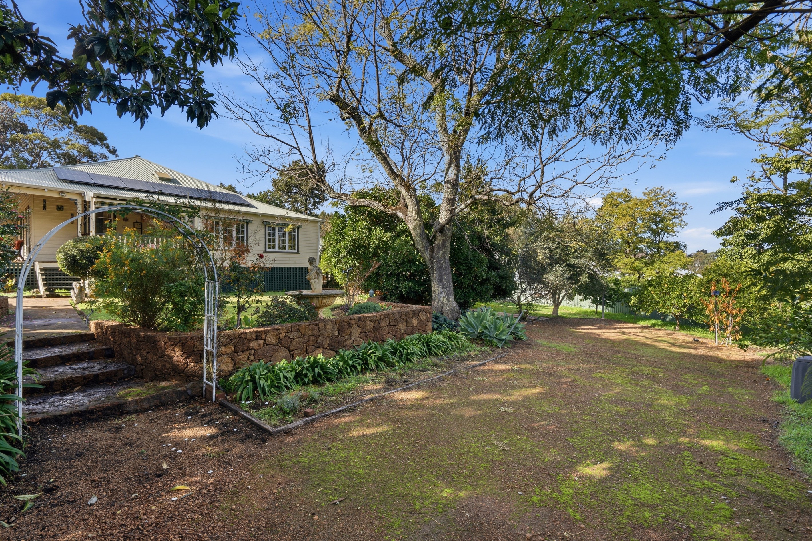 89 Railway Road, Kalamunda, WA 6076