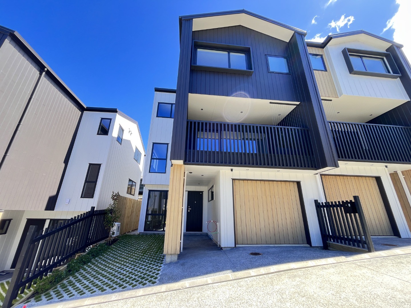 4 Irwin Lane, Windsor Park, North Shore City