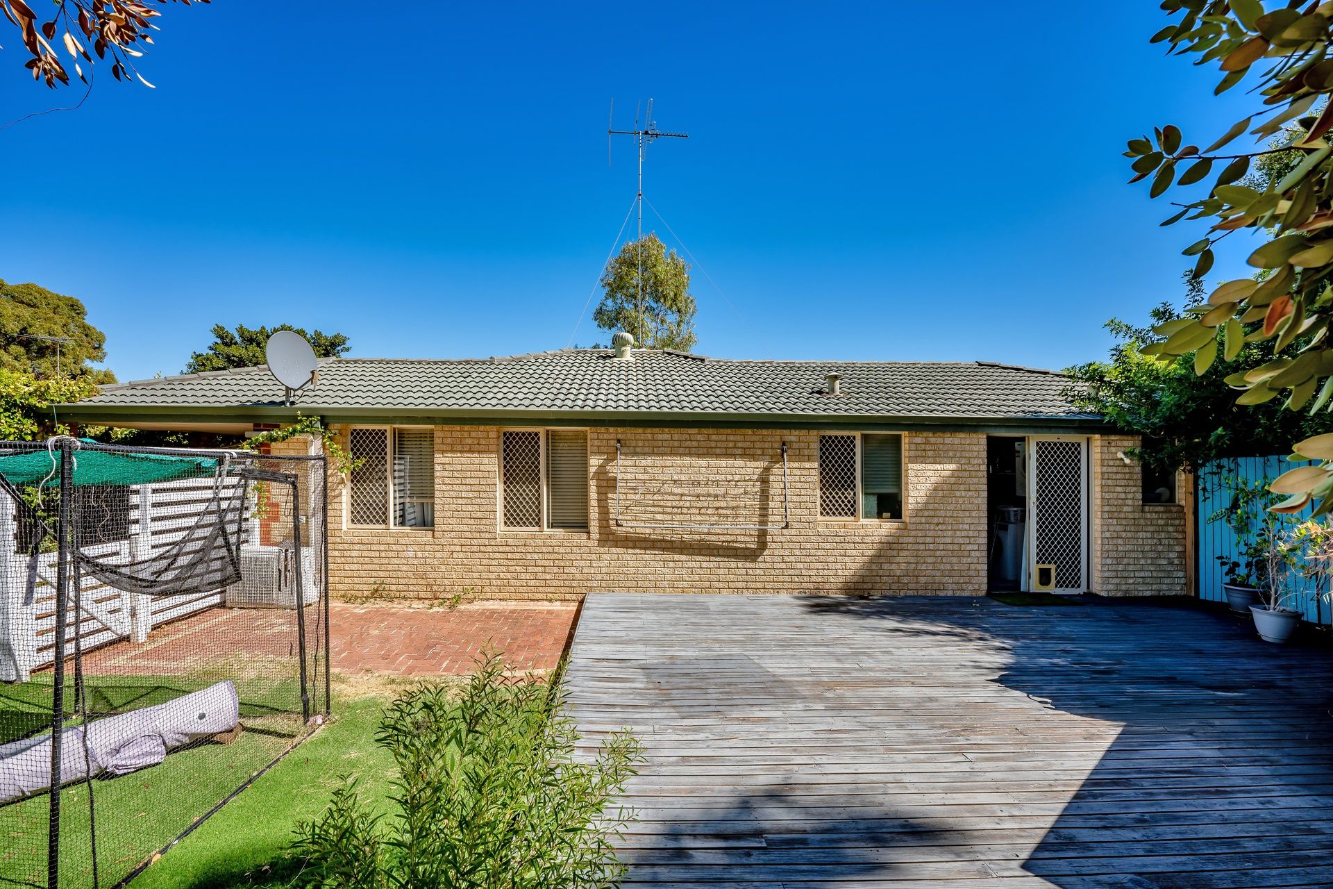 3A Allan Place, Halls Head, WA 6210