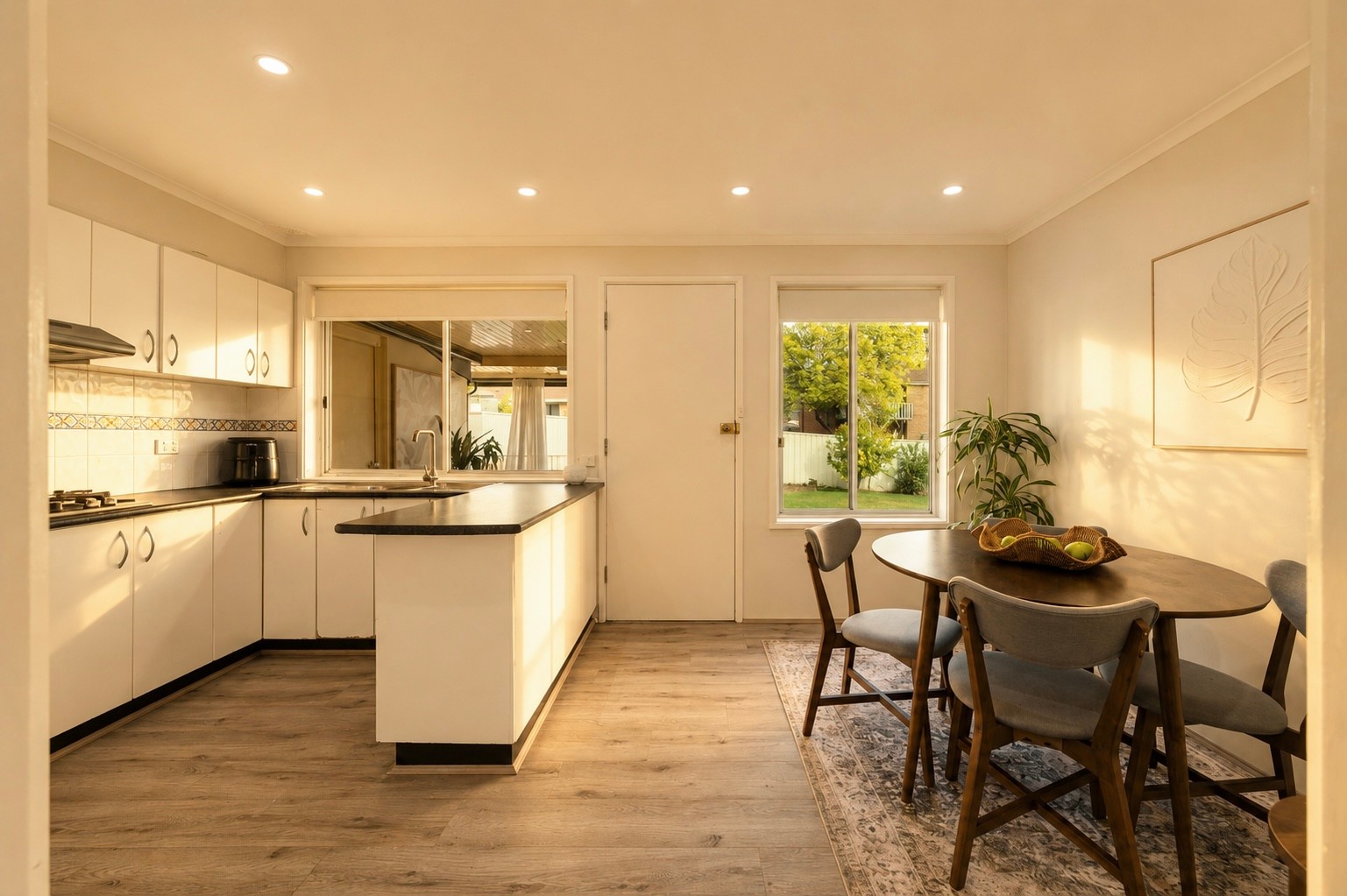 5 Akuna Avenue, Bradbury, NSW 2560