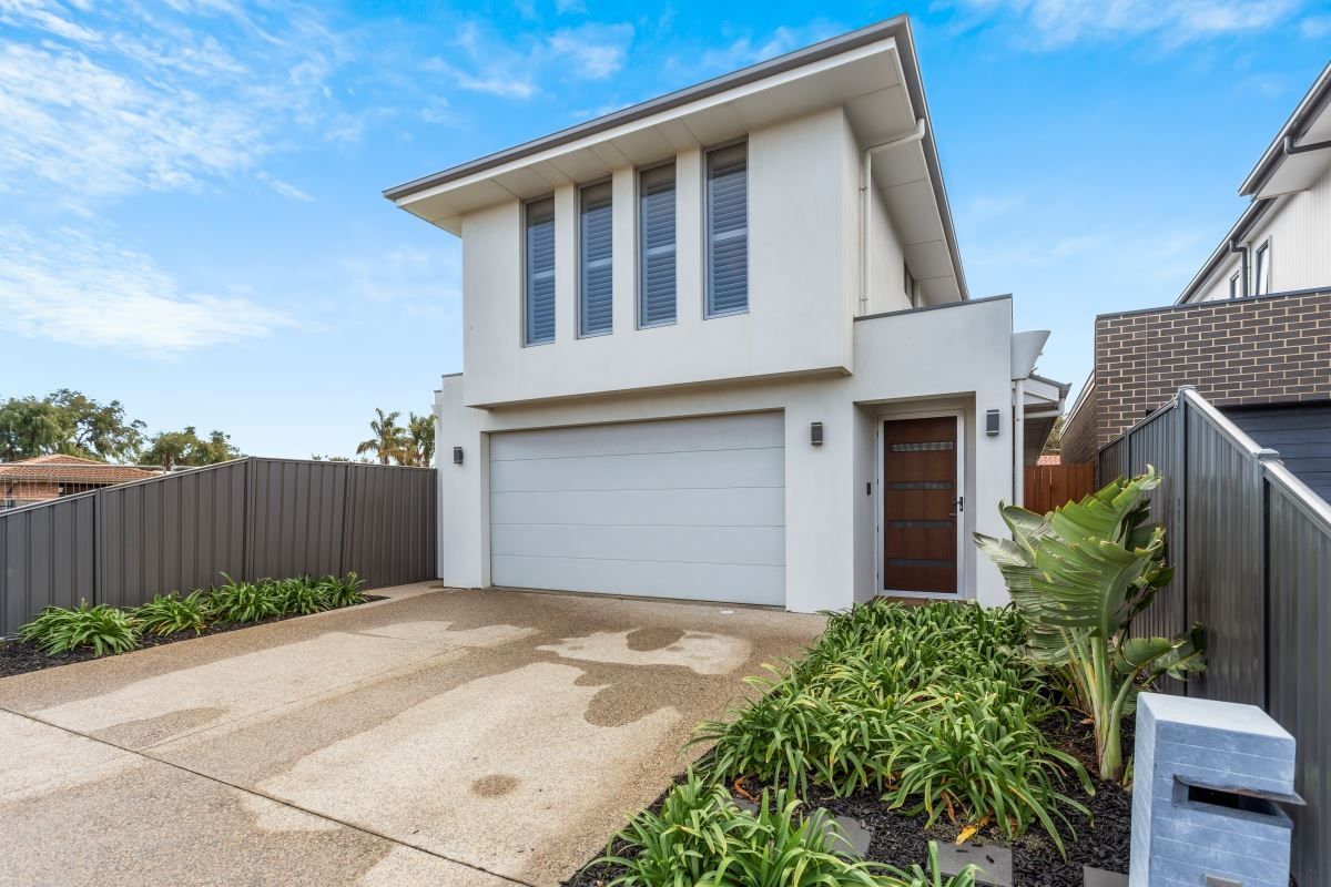 7 Newcombe Avenue, West Lakes Shore, SA 5020
