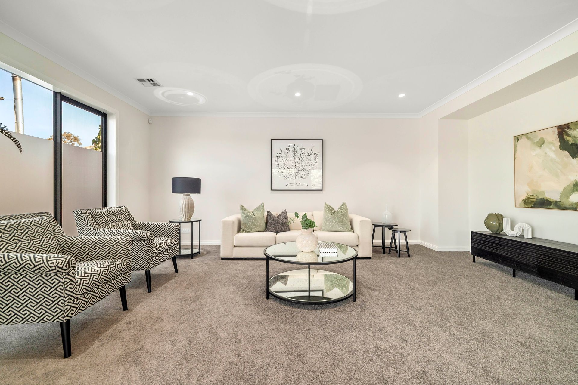 25 Oak Hill Road, Mount Waverley, VIC 3149