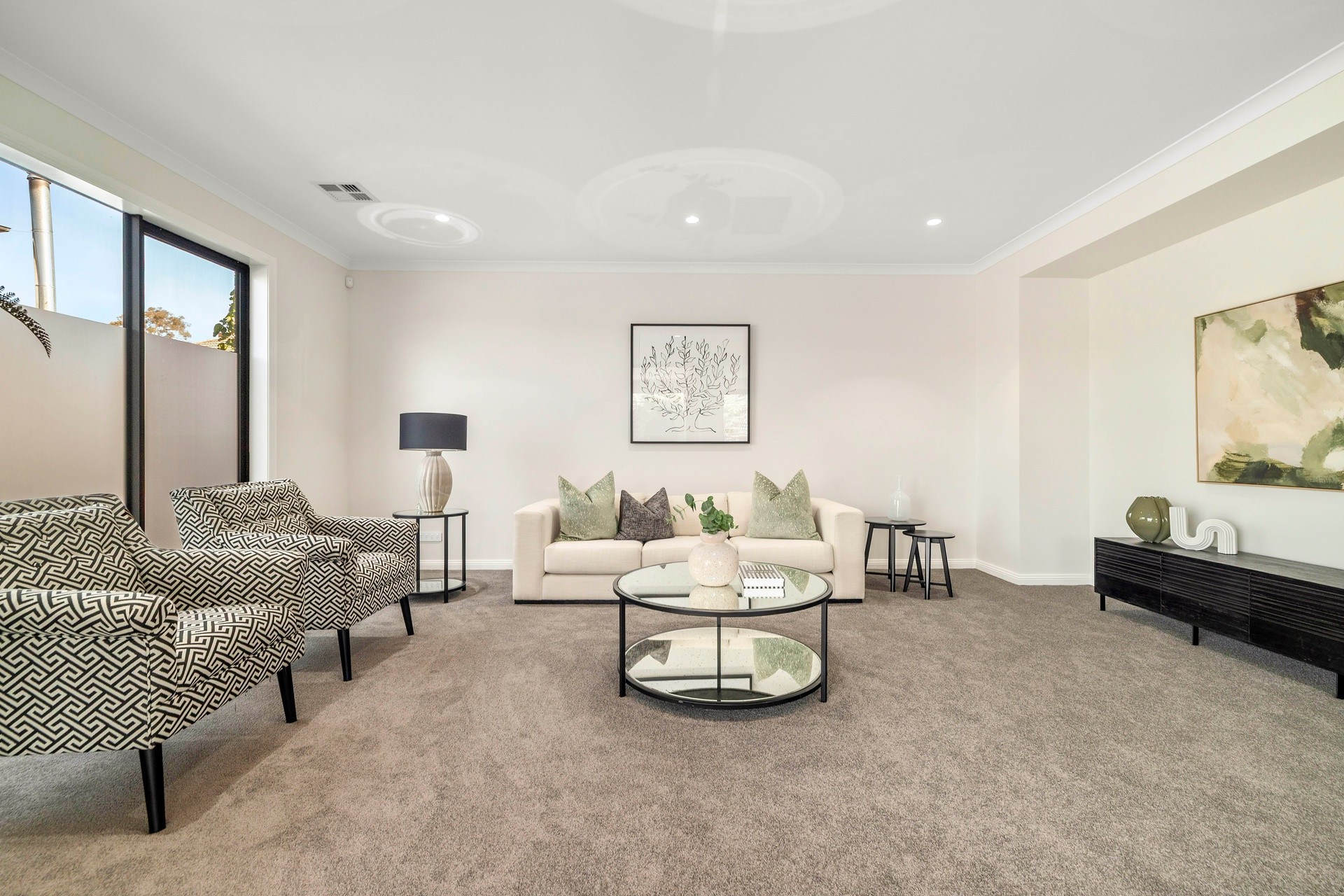 25 Oak Hill Road, Mount Waverley, VIC 3149