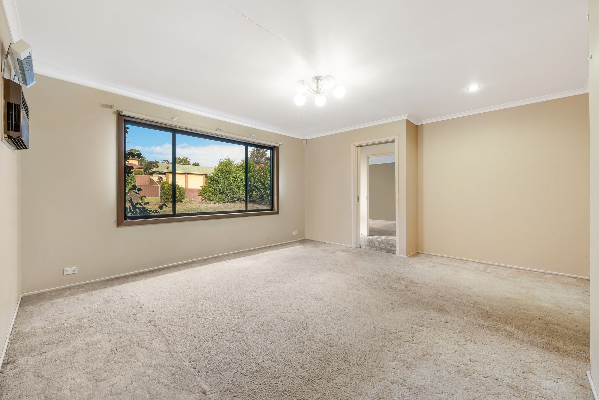 Ambarvale, NSW 2560