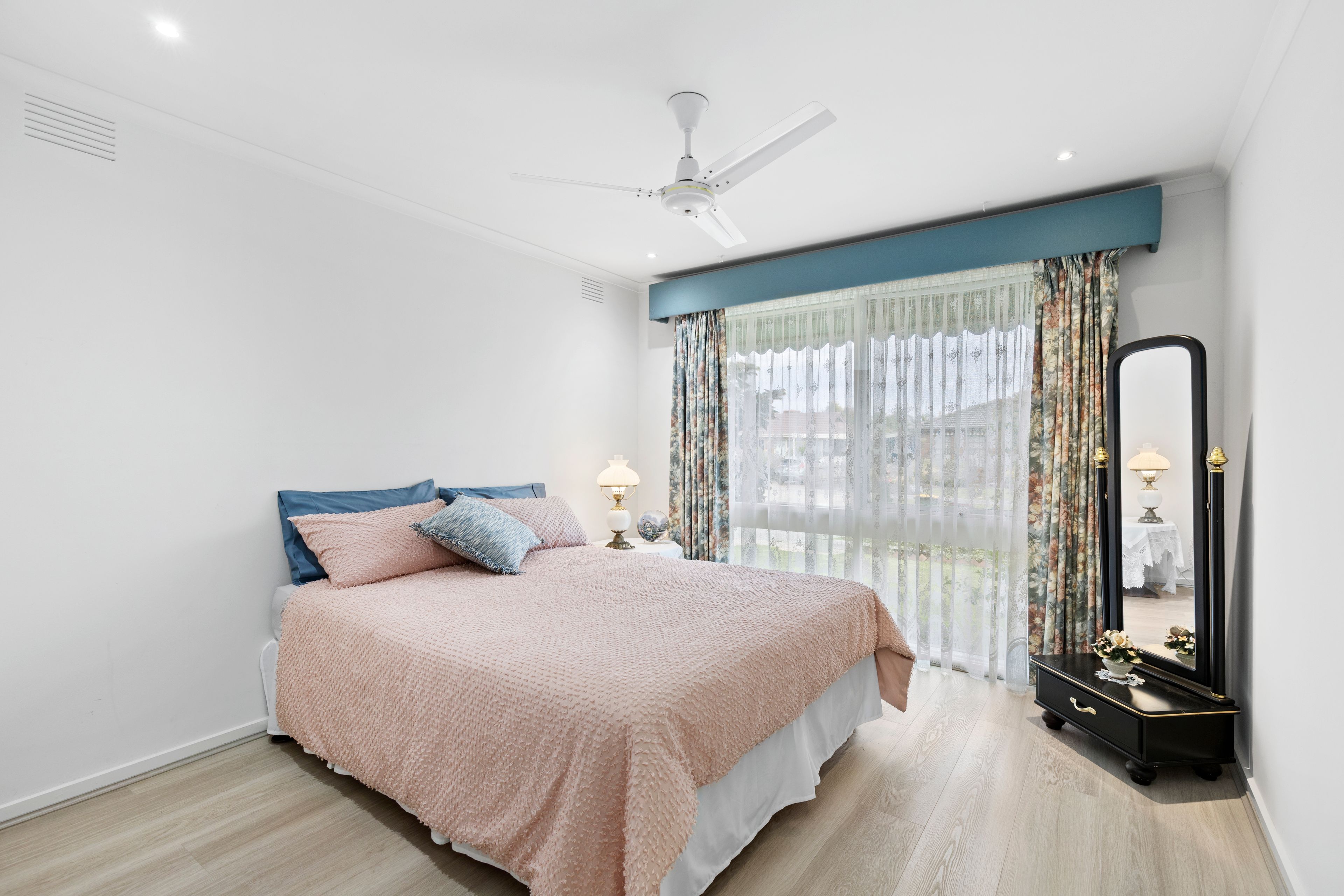 10 Finchley Court — photo 10 of 26